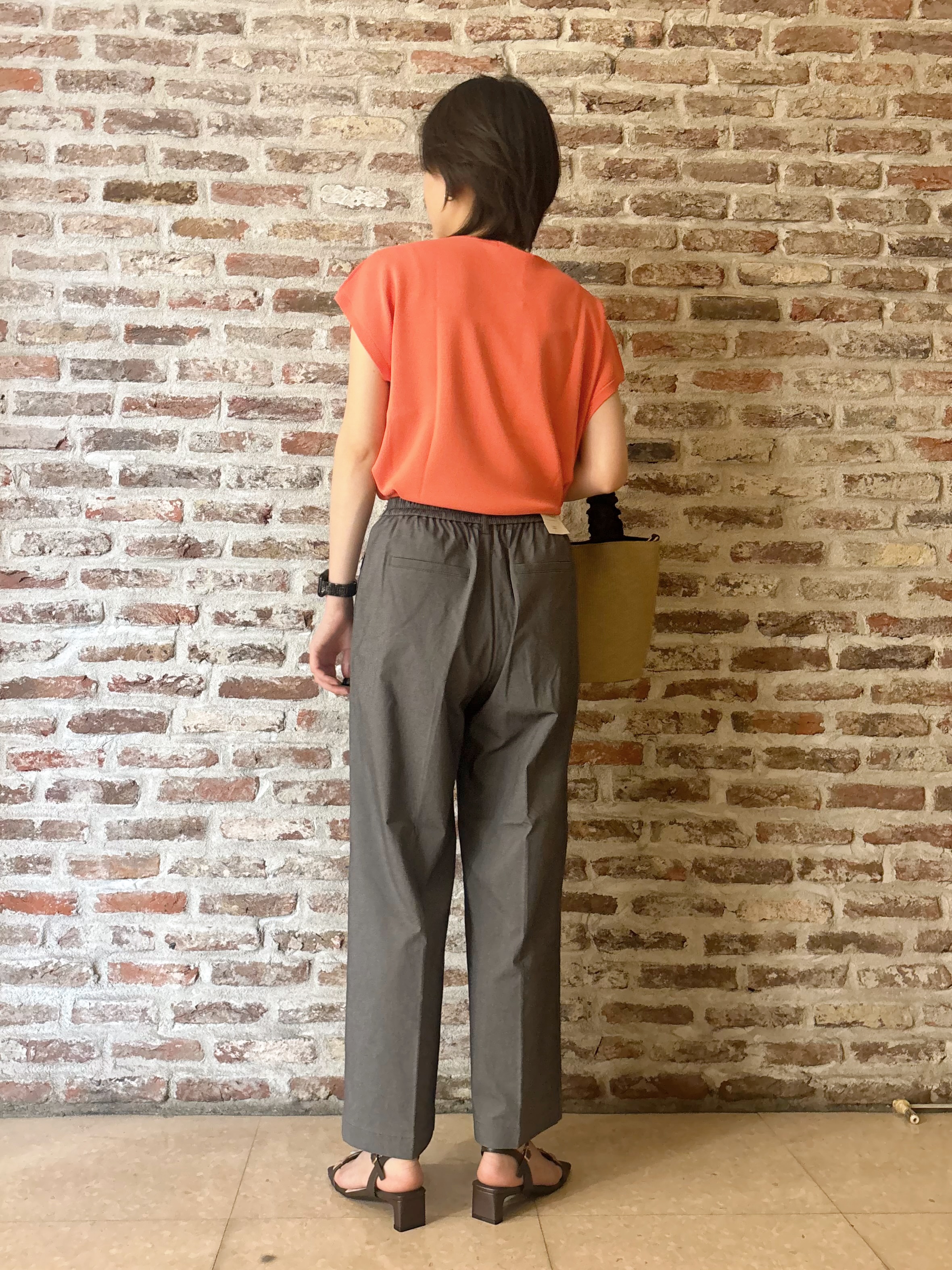 しばさんの「THE SHOP TK｜【S-XL/ひんやりタッチ】多機能フレンチスリーブニット 洗濯機OK/UVケア/毛玉になりにくい」を使ったコーディネート