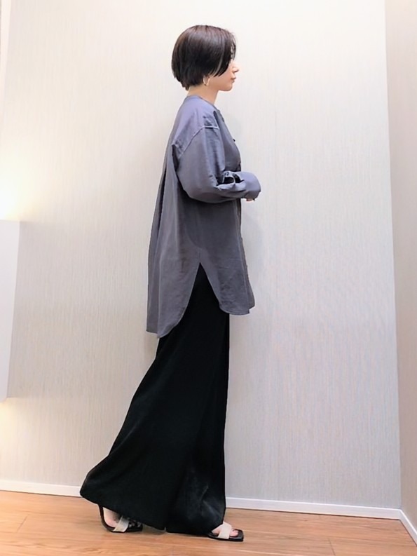 ミズタさんの「UNTITLED｜【接触冷感/吸水速乾】サテンワイドパンツ」を使ったコーディネート
