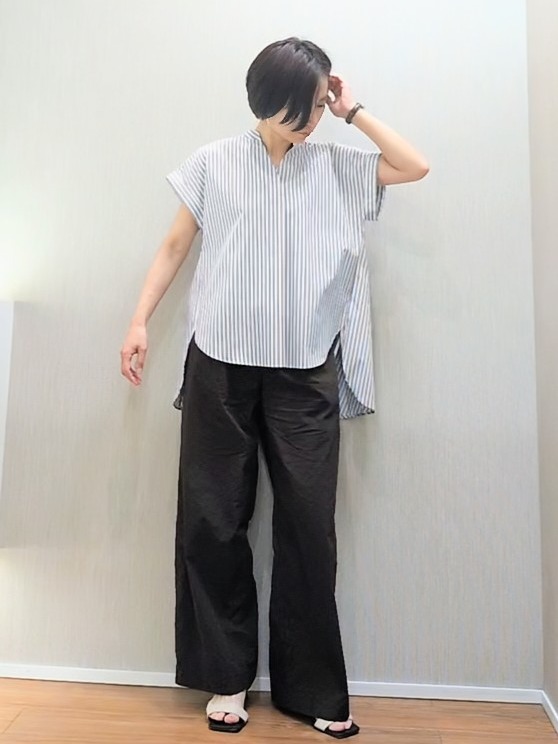 ミズタさんの「UNTITLED｜【多機能付き】バックプリーツデザインブラウス」を使ったコーディネート