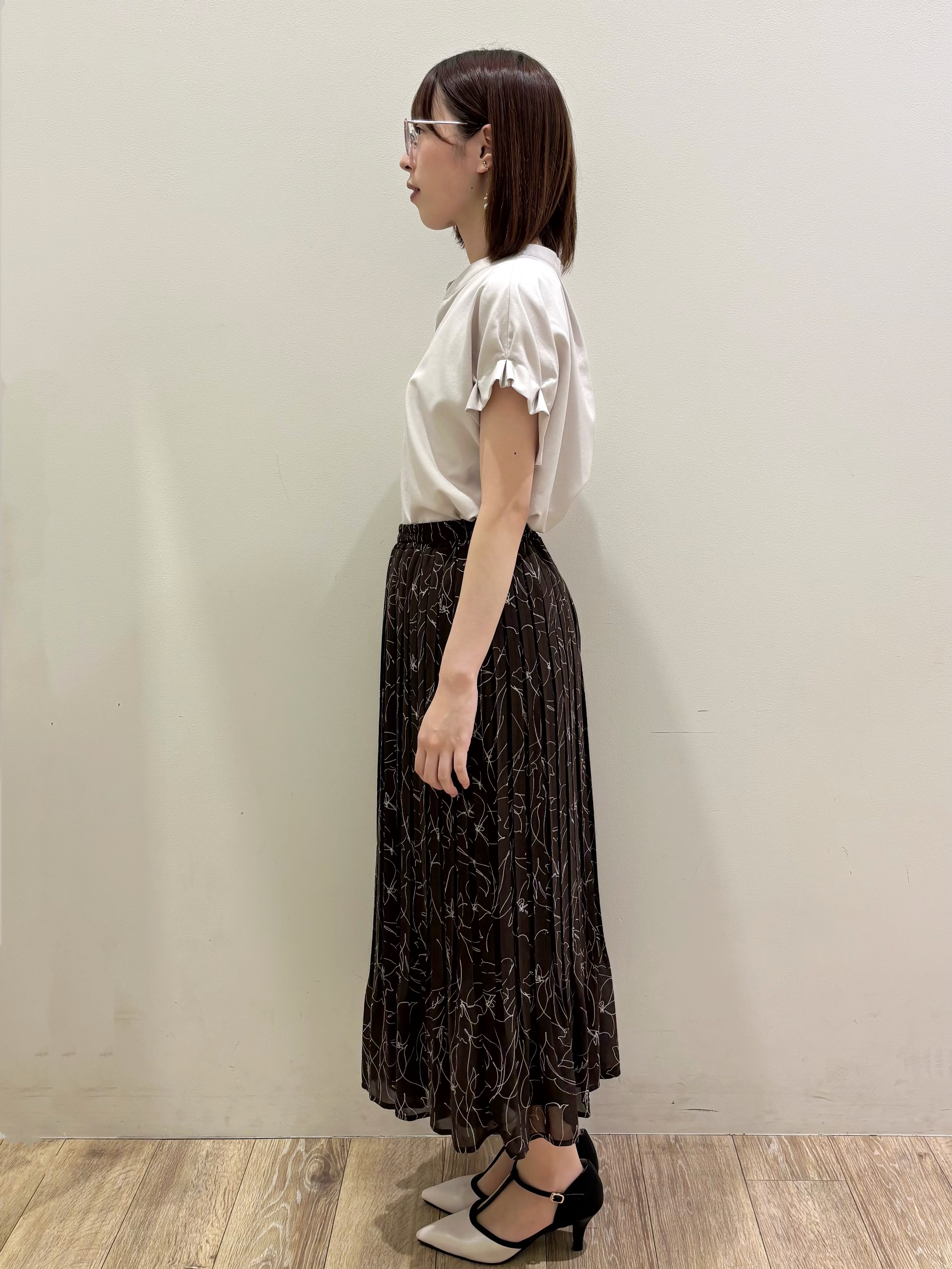 honamiさんの「index｜【接触冷感／吸水速乾】タックスキッパーブラウス《防シワ／イージーアイロン／洗濯機OK／9col》」を使ったコーディネート