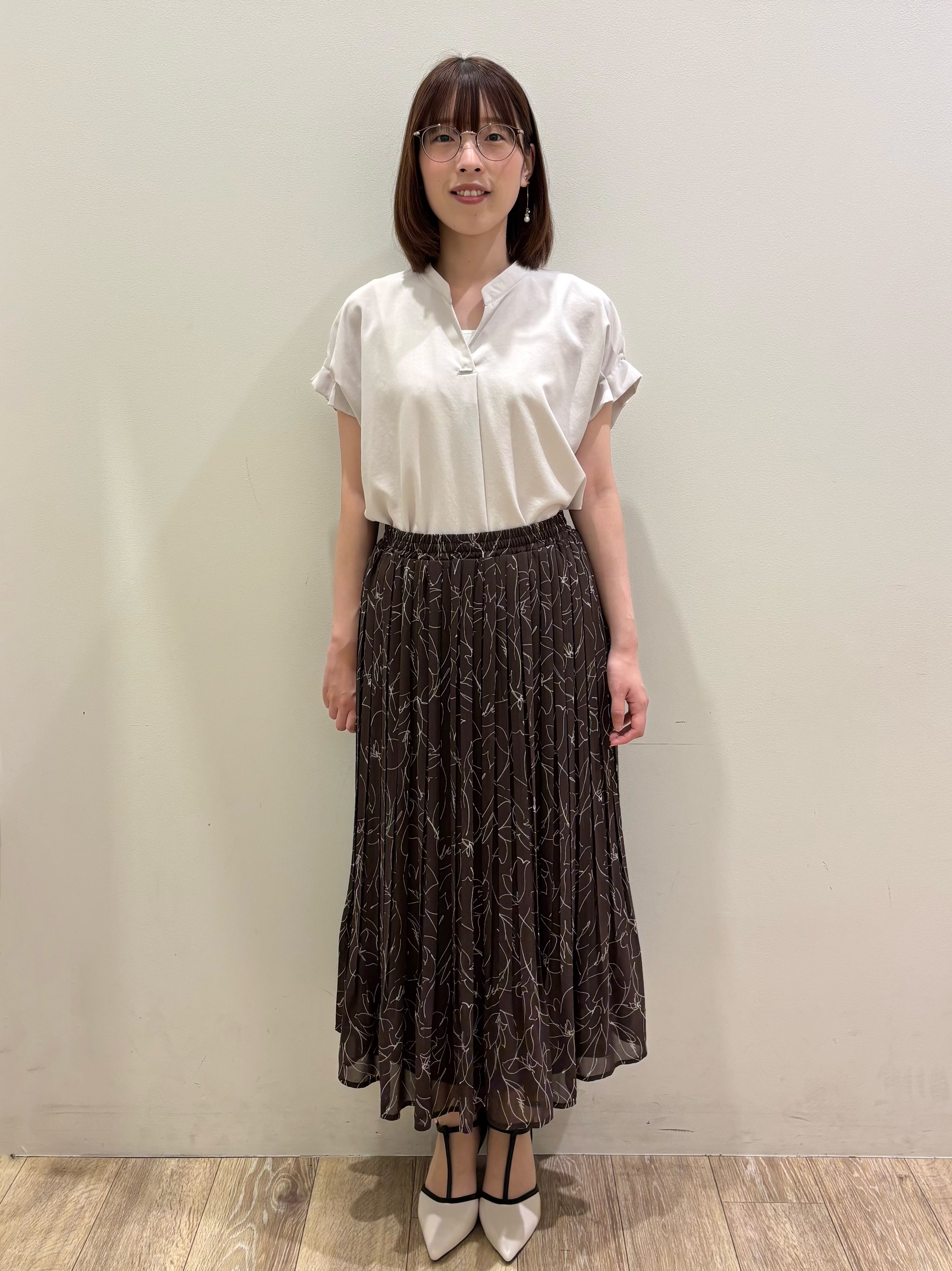 honamiさんの「index｜【接触冷感／吸水速乾】タックスキッパーブラウス《防シワ／イージーアイロン／洗濯機OK／9col》」を使ったコーディネート