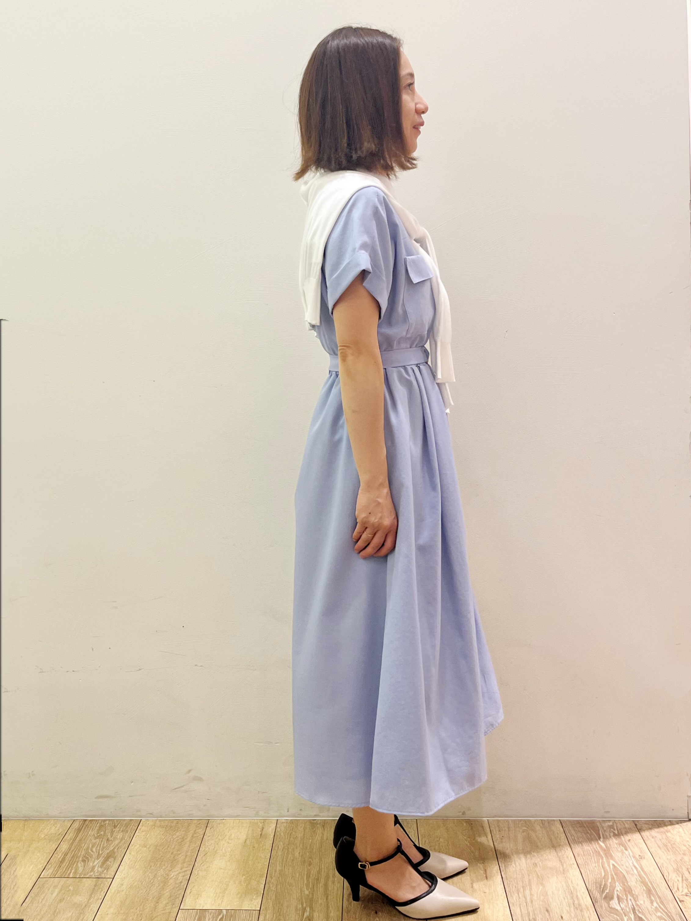 kcさんの「OPAQUE.CLIP｜【接触冷感】ビジューボタンカーディガン《抗ピリング／洗濯機OK》」を使ったコーディネート
