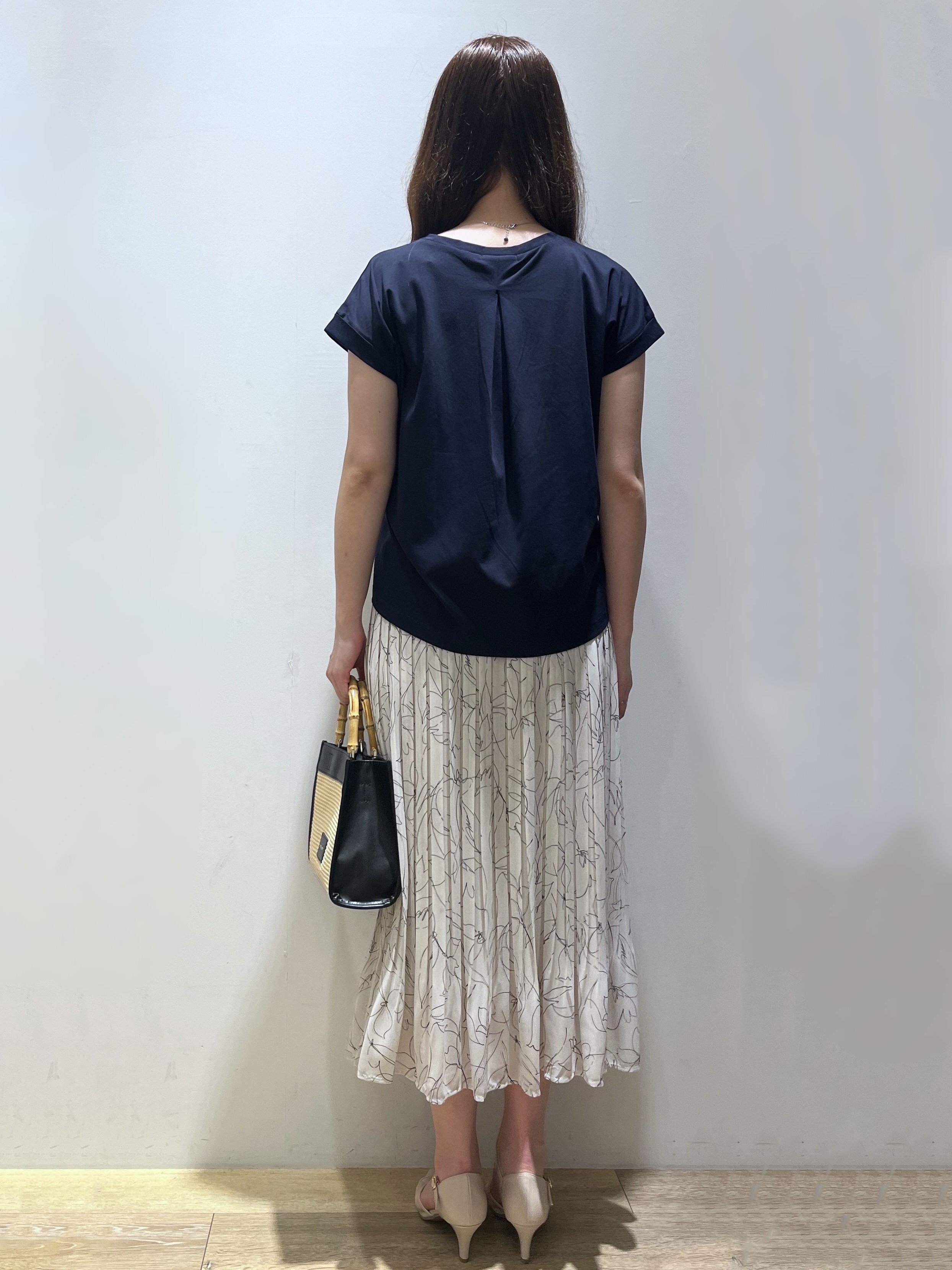 Mimさんの「index｜【接触冷感／UV】ワンポイント刺繍Tシャツ《7col／XS~3L／洗濯機OK》」を使ったコーディネート