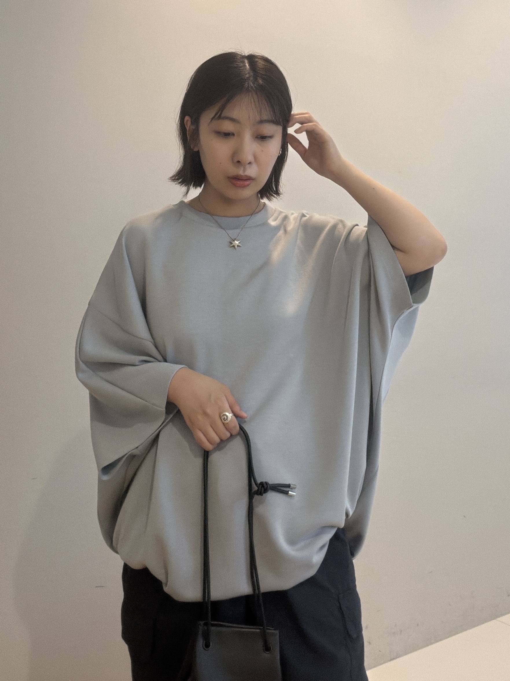 abeさんの「tk.TAKEO KIKUCHI｜【昨年売上NO.1】マシュマロドルマンカットソー/柔らか/ふわふわタッチ」を使ったコーディネート