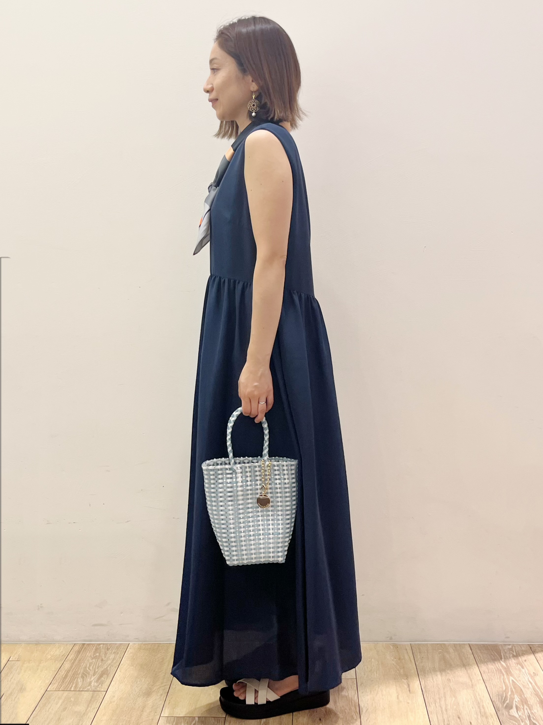 kcさんの「OPAQUE.CLIP｜【接触冷感】麻混シアーノースリーブワンピース《洗濯機OK》」を使ったコーディネート