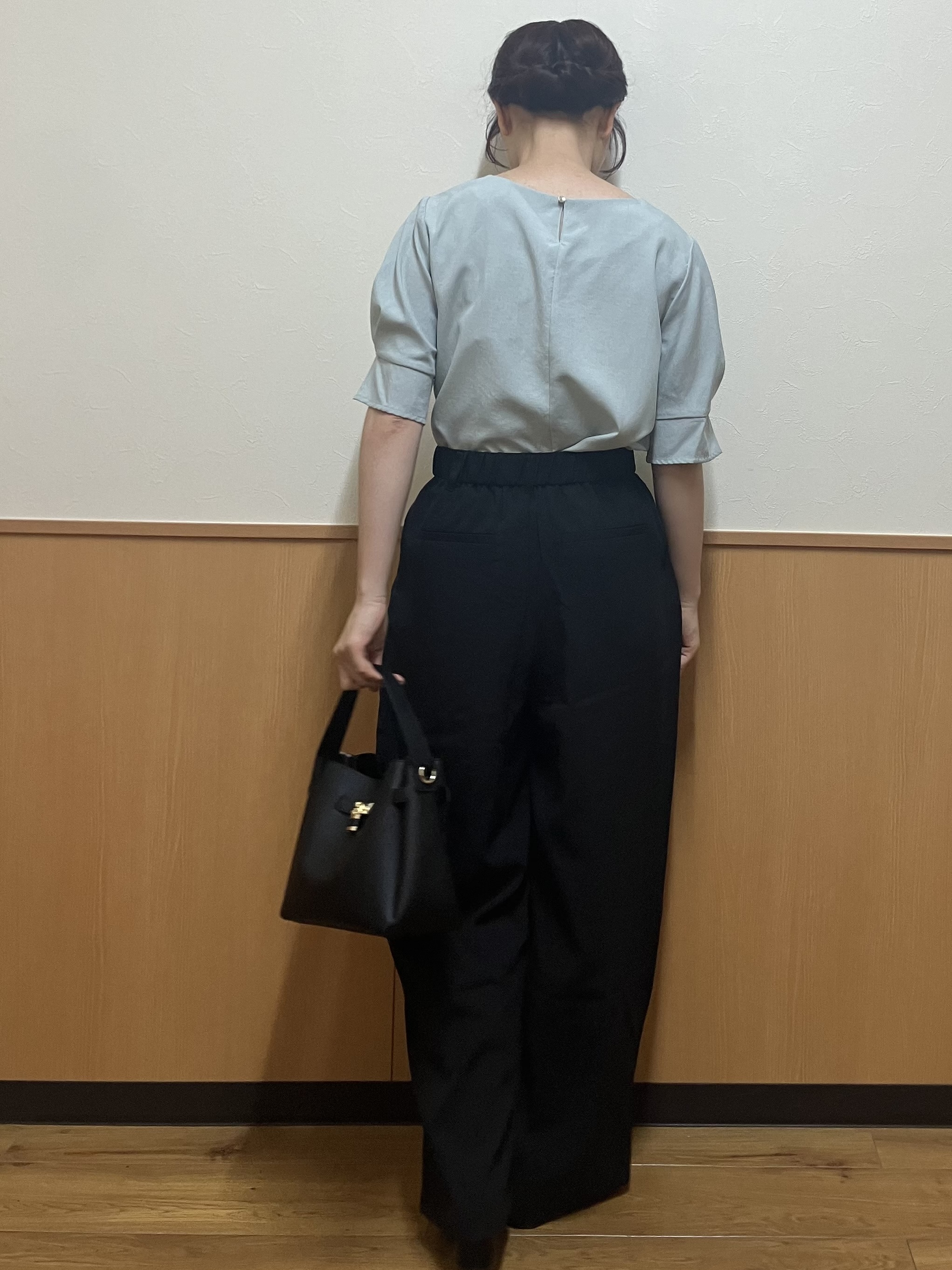 MAYUKIさんの「index｜【接触冷感／吸水速乾】タックパフスリーブブラウス《防シワ／洗濯機OK／XS～3L／8col》」を使ったコーディネート