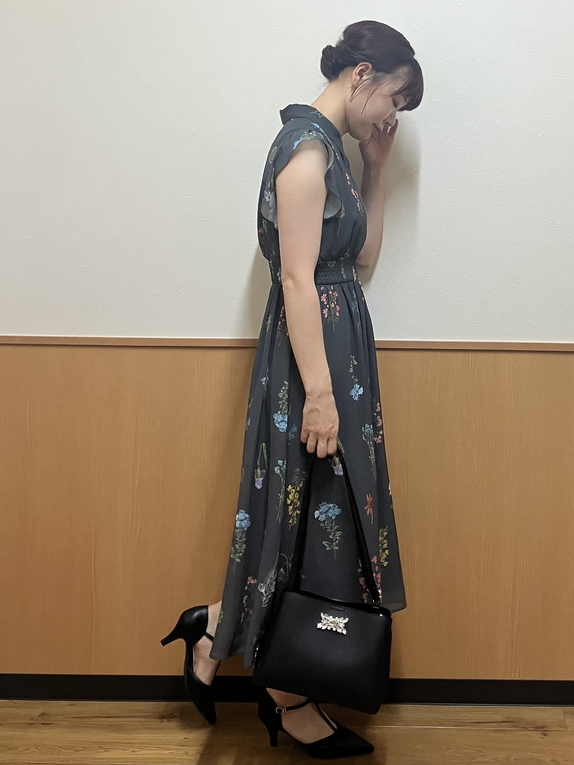 MAYUKIさんの「index｜ボタニカルフレアワンピース【洗濯機OK】」を使ったコーディネート