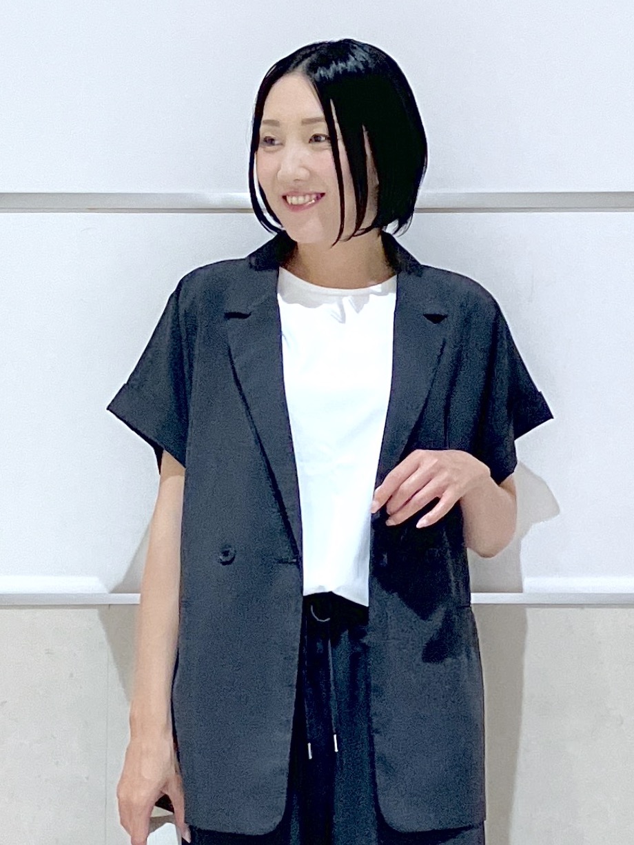 eriko さんの「Dessin｜【接触冷感/UVカット】美光沢ノースリーブカットソー」を使ったコーディネート
