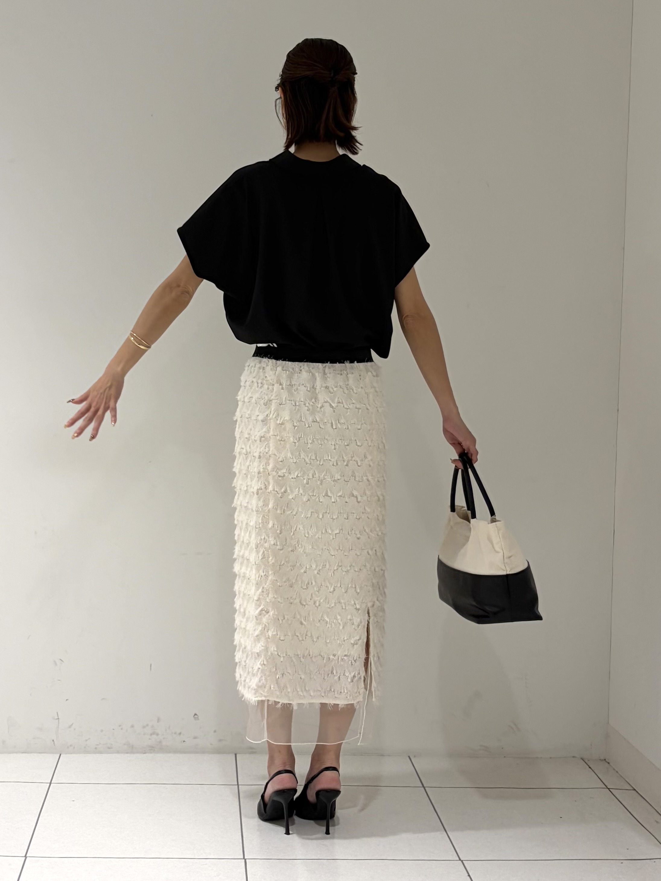 shioriさんの「INDIVI｜Comfy SET UP｜フレアスリーブブラウス【セットアップ対応／通勤／カセット服／接触冷感／UV」を使ったコーディネート
