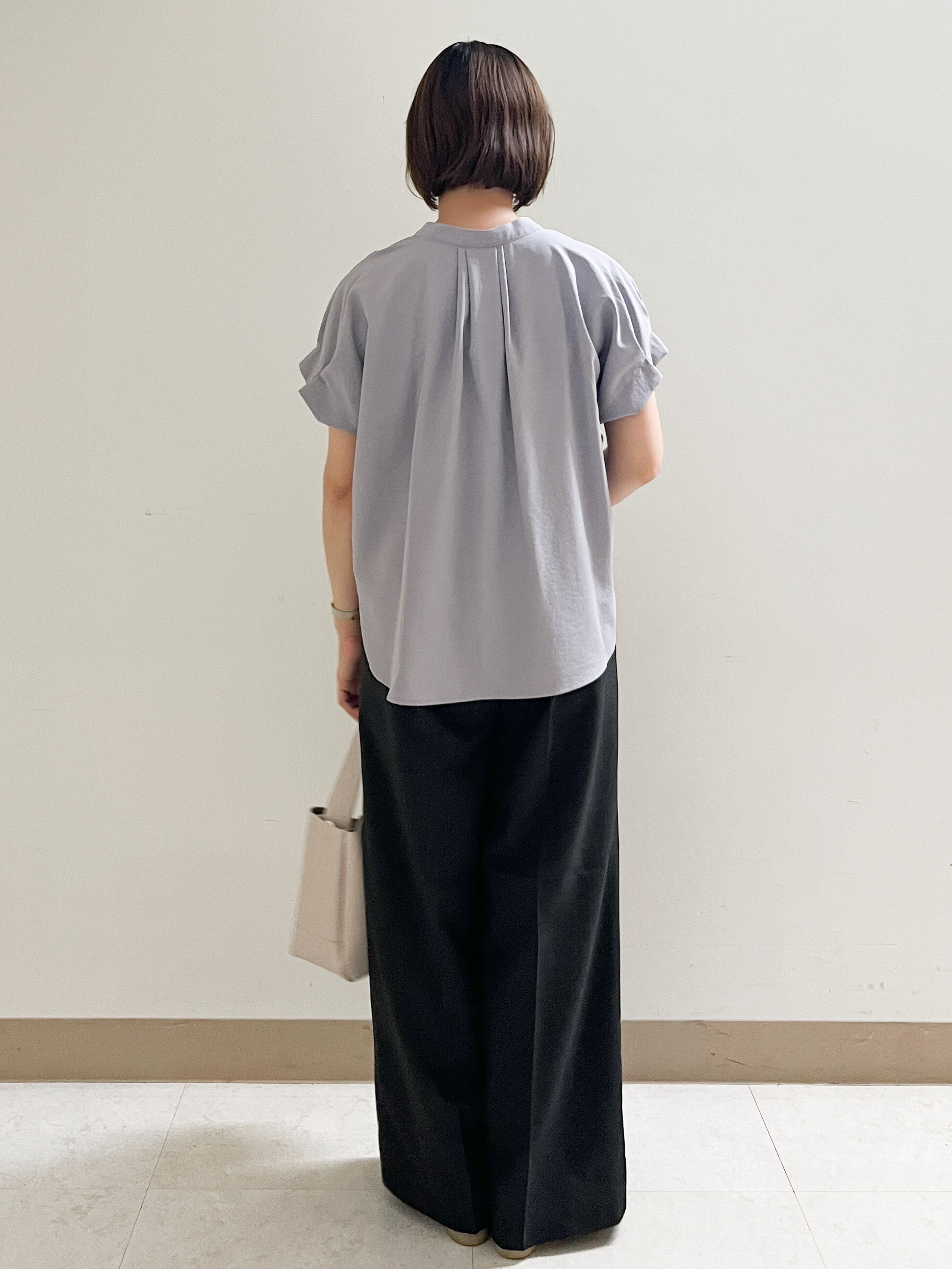あかねさんの「OPAQUE.CLIP｜【接触冷感／吸水速乾】タックスキッパーブラウス《防シワ／イージーアイロン／洗濯機OK／9col》」を使ったコーディネート