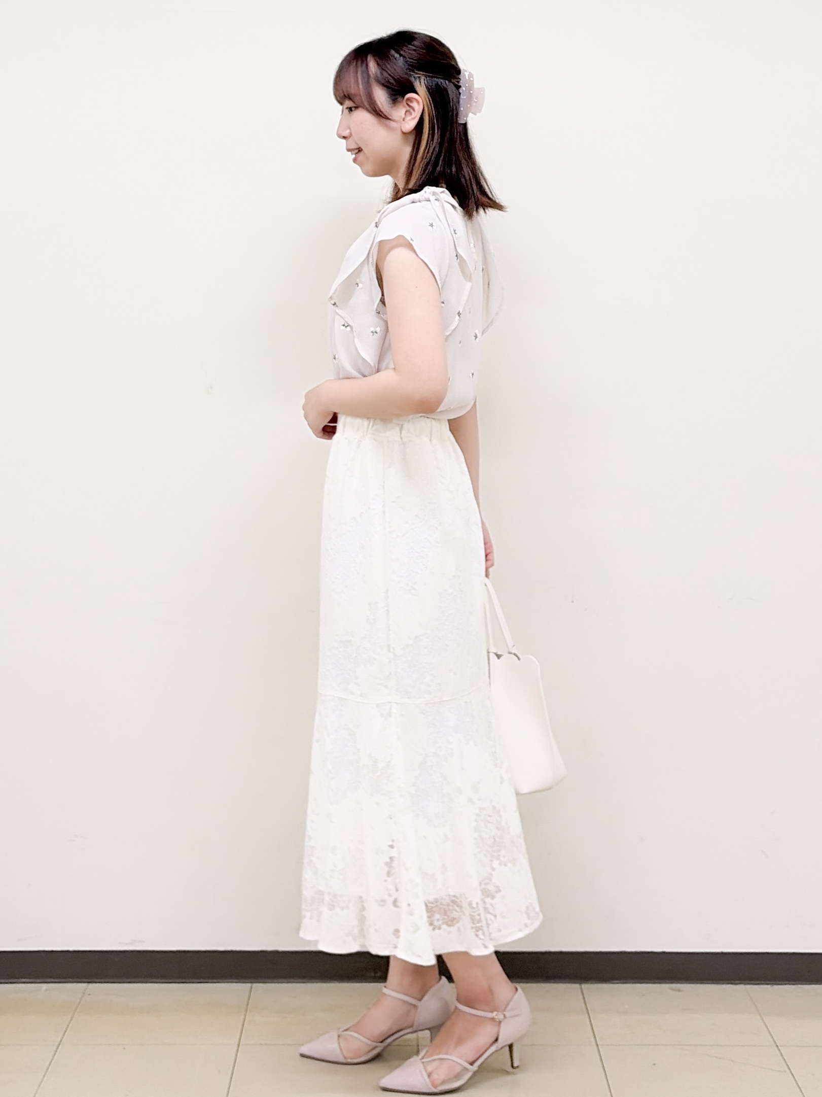 yurinaさんの「index｜2wayフリルリボン刺繍ブラウス【洗濯機OK／イージーアイロン】」を使ったコーディネート