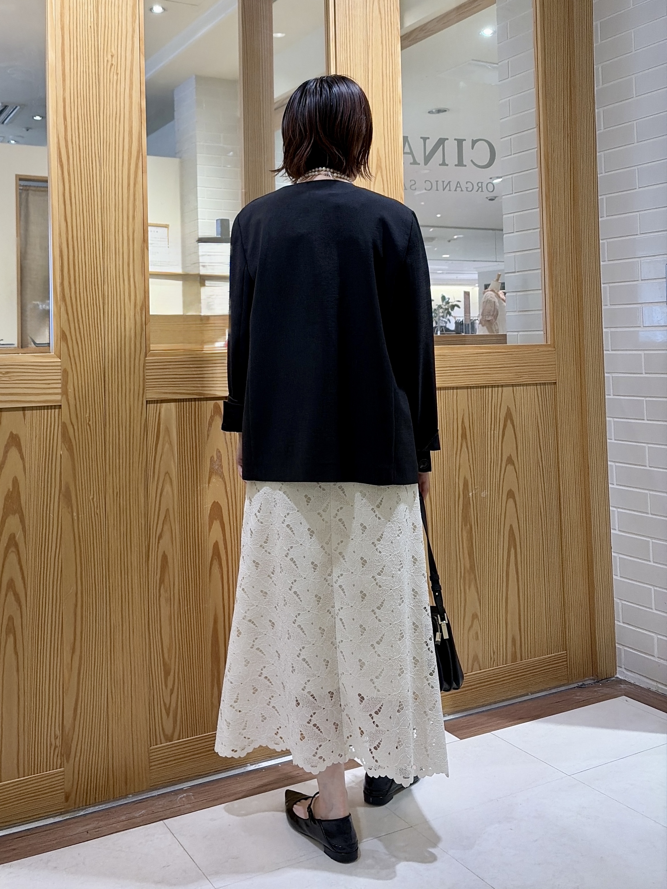 ゆうさんの「UNTITLED｜【セットアップ可能】リーフレースブラウス」を使ったコーディネート