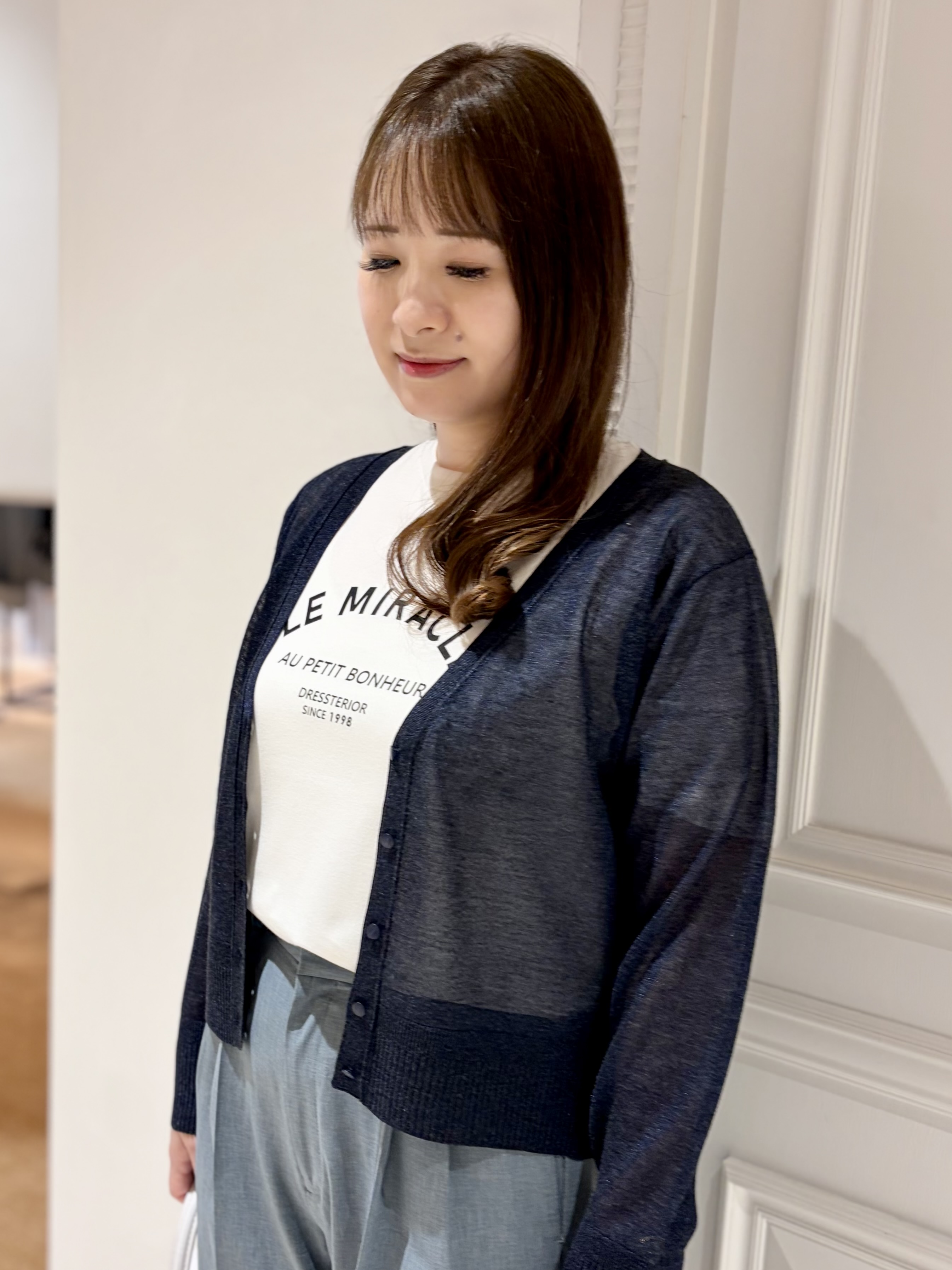 minowaさんの「DRESSTERIOR｜【日除け/冷房対策】ウォッシャブルシアーカーディガン」を使ったコーディネート