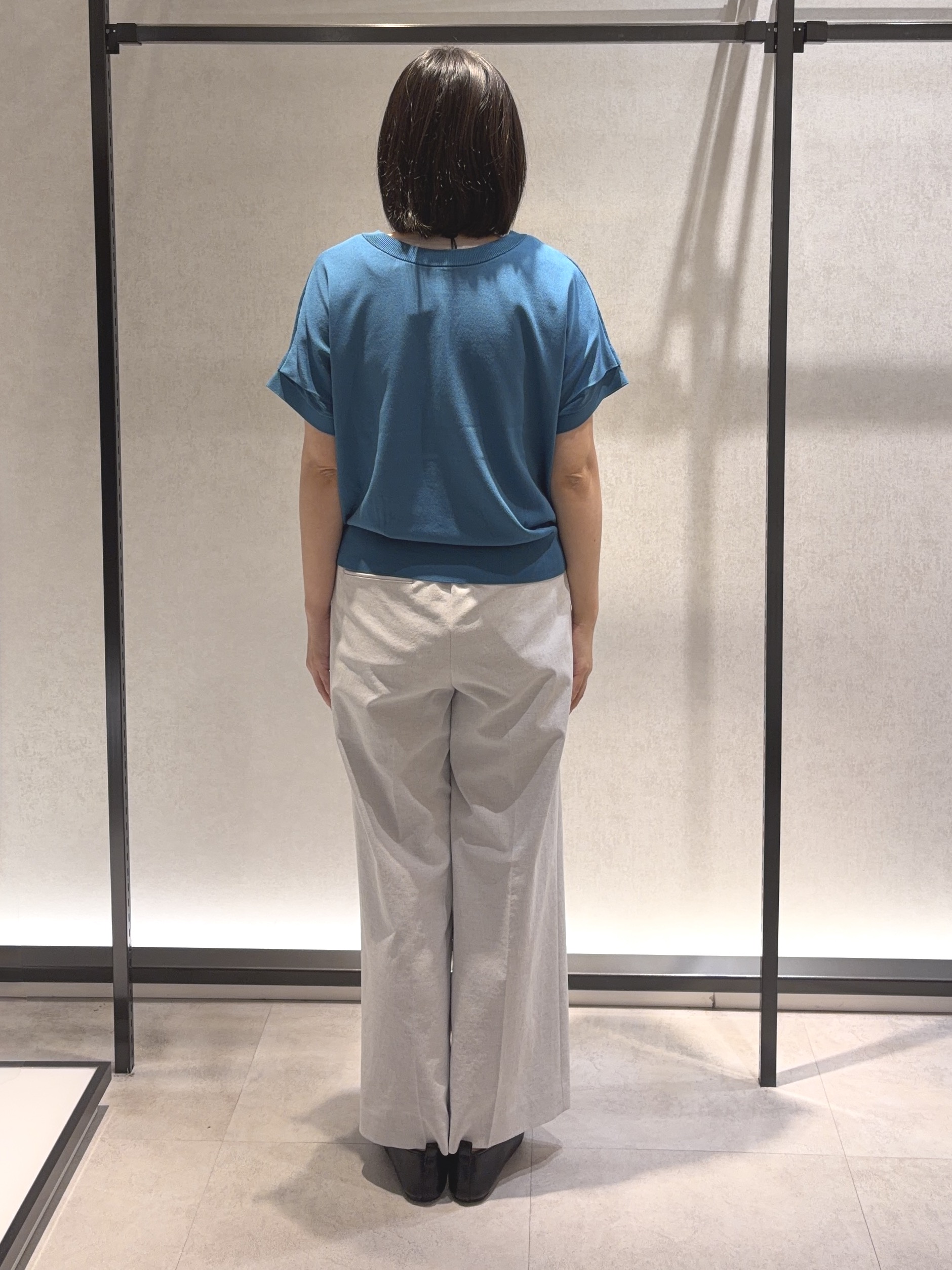 わたなべさんの「UNTITLED｜【前後2WAY】ドライタッチコットンプルオーバー」を使ったコーディネート