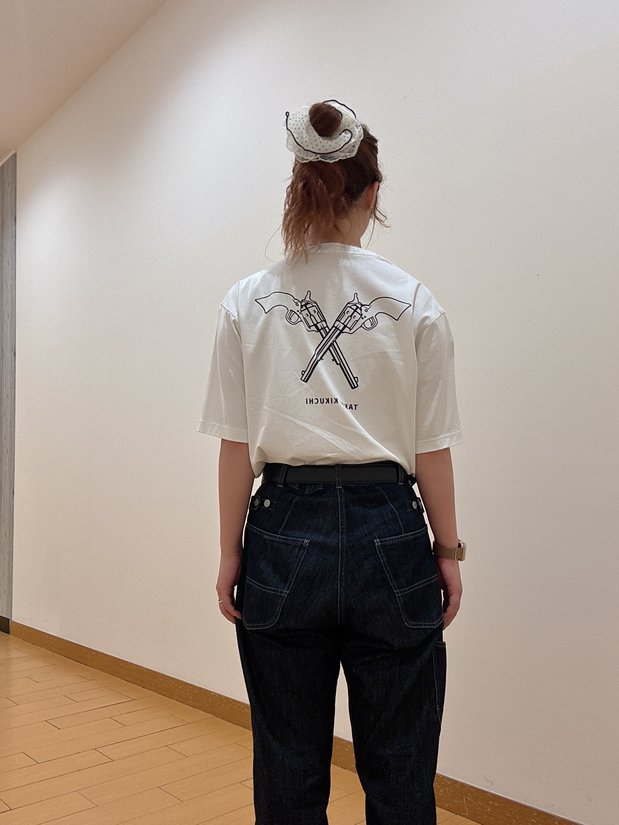 ヒナさんの「TAKEO KIKUCHI｜【BOWLER HAT LABEL】アイスクリアコットン バッククロスピストル 半袖Tシャツ」を使ったコーディネート