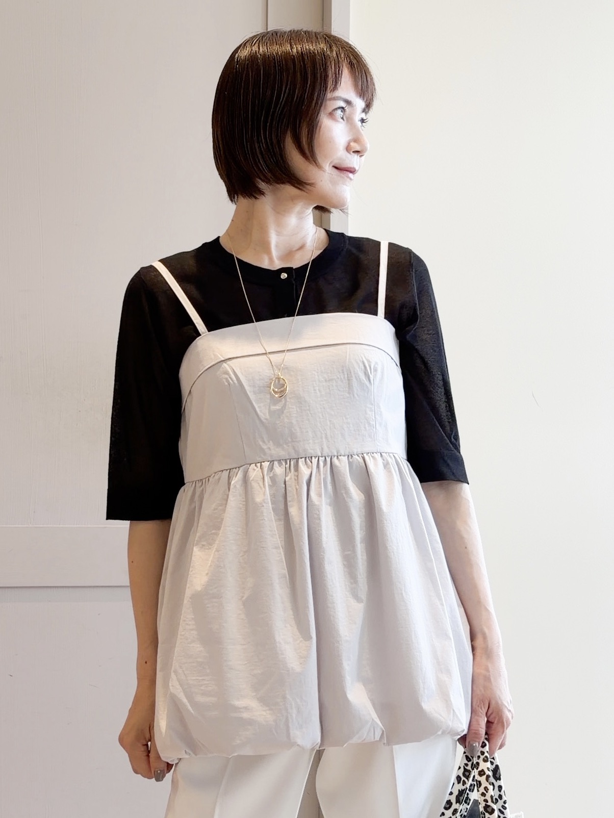 yamakoさんの「grove｜【洗える】大人のシアーニットカーディガン」を使ったコーディネート