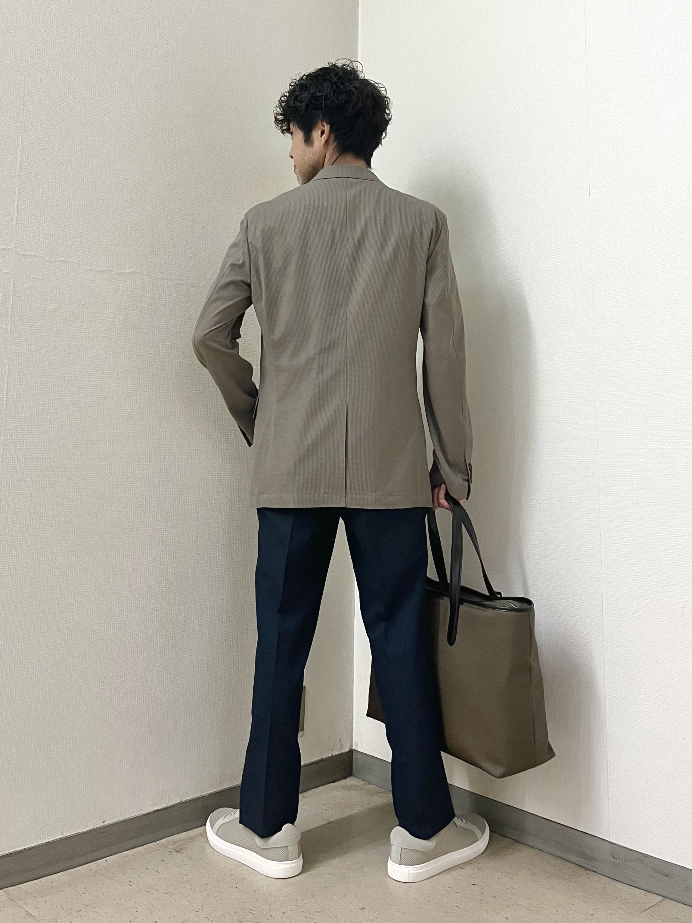 URAさんの「TAKEO KIKUCHI｜【Begin5月号掲載/通気性】トリコットサッカー ジャケット」を使ったコーディネート