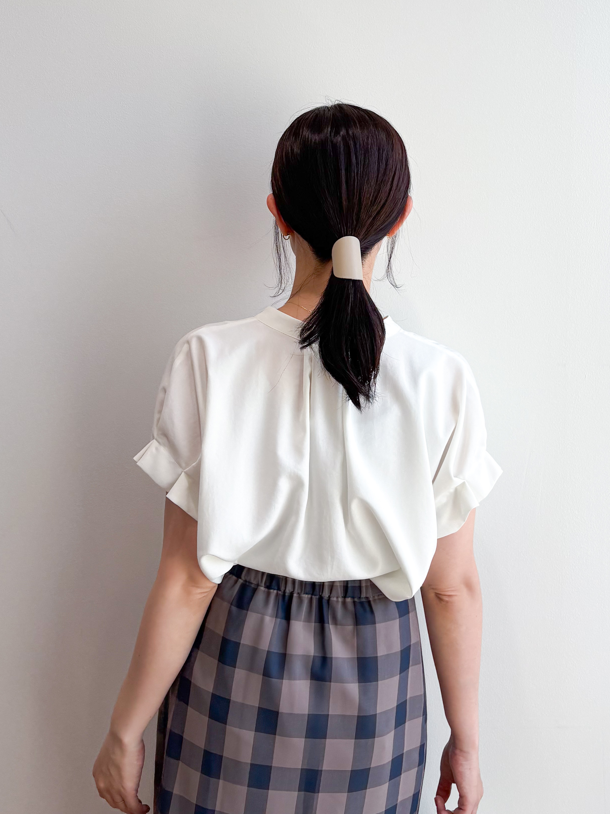 そねなおさんの「index｜【接触冷感／吸水速乾】タックスキッパーブラウス《防シワ／イージーアイロン／洗濯機OK／9col》」を使ったコーディネート