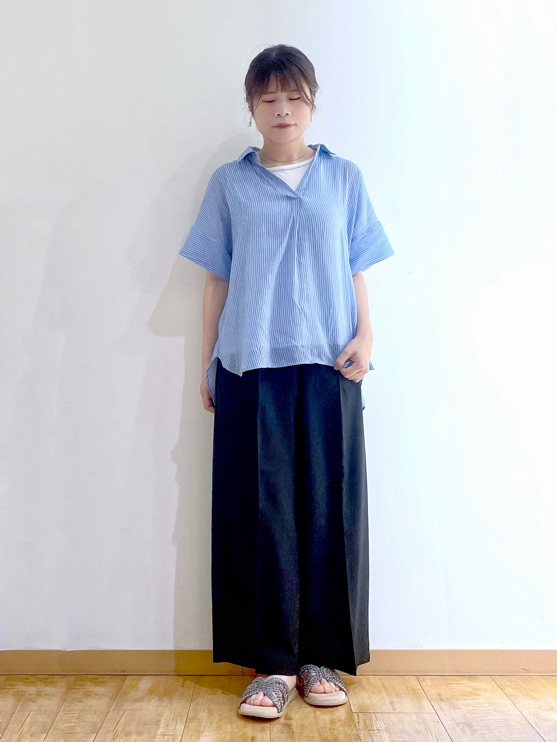 かのさんの「SHOO･LA･RUE｜【2点セット/S-LL/洗濯機可】時短でコーデ決まる スラブスキッパーシャツ＋タンクトップ」を使ったコーディネート