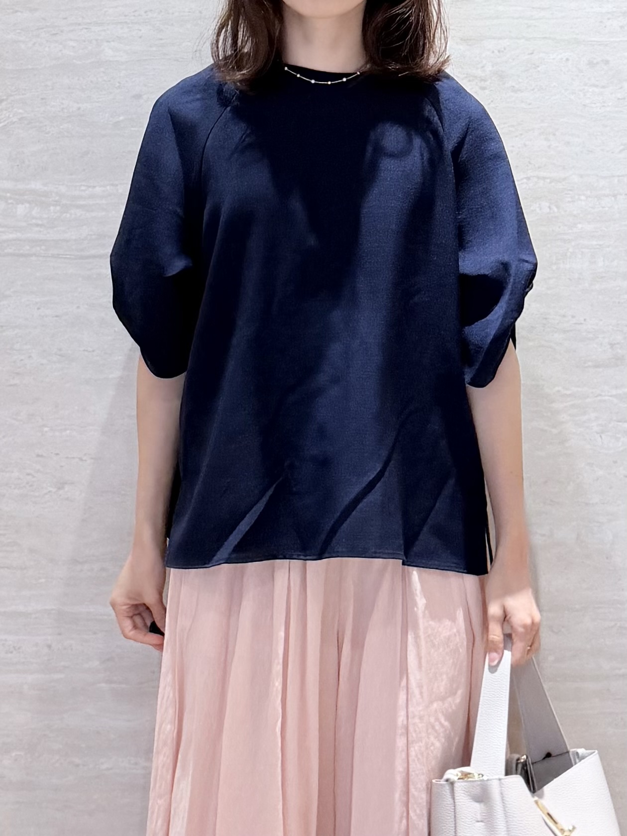 Hinaさんの「OPAQUE.CLIP｜【接触冷感／吸水速乾】リネンライク タックスリーブブラウス《セットアップ対応／洗濯機OK》」を使ったコーディネート