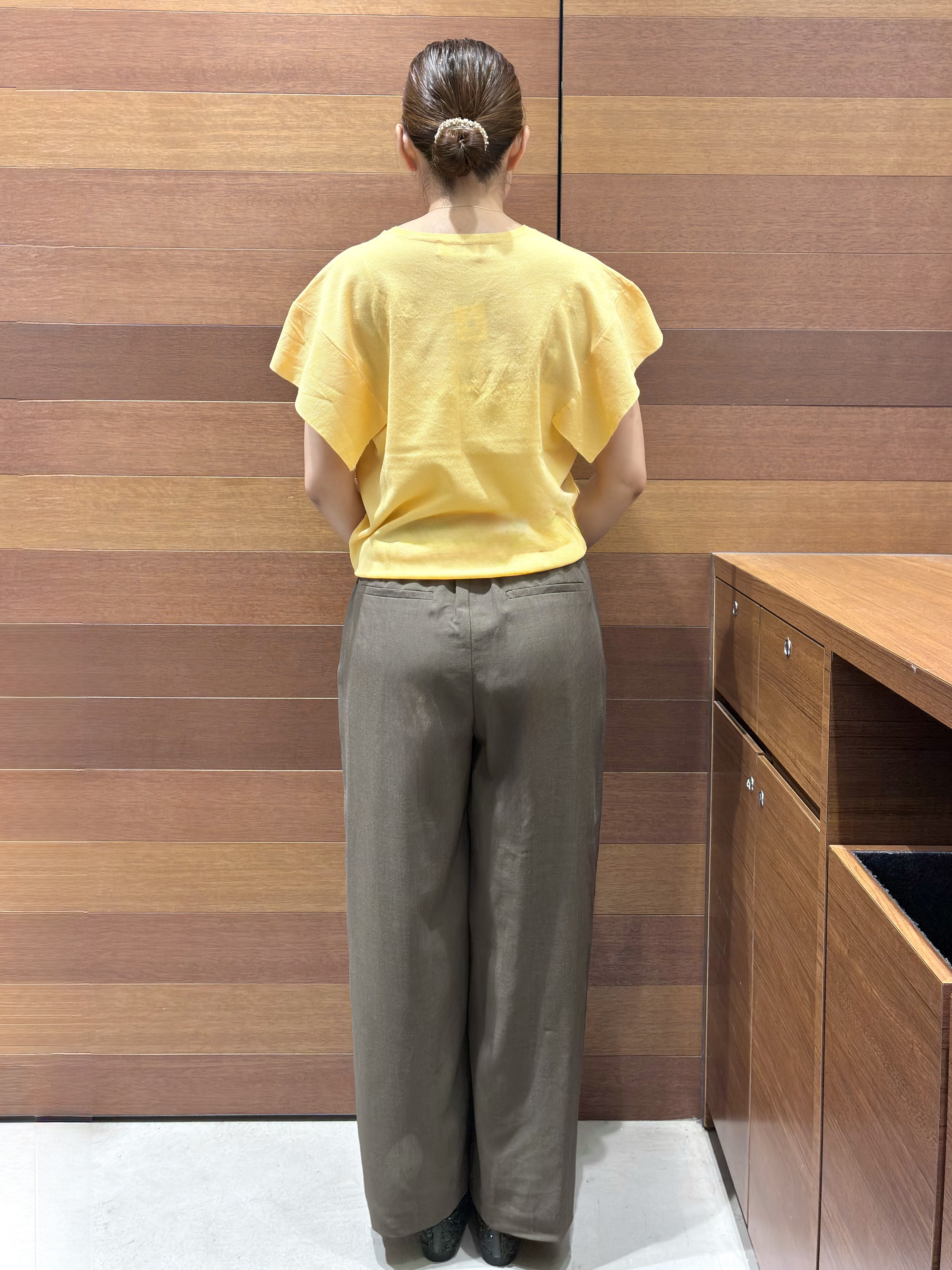 みりんさんの「OPAQUE.CLIP｜『STORY Web7月掲載』ドライタッチラメニット《UV／洗える／6col》」を使ったコーディネート