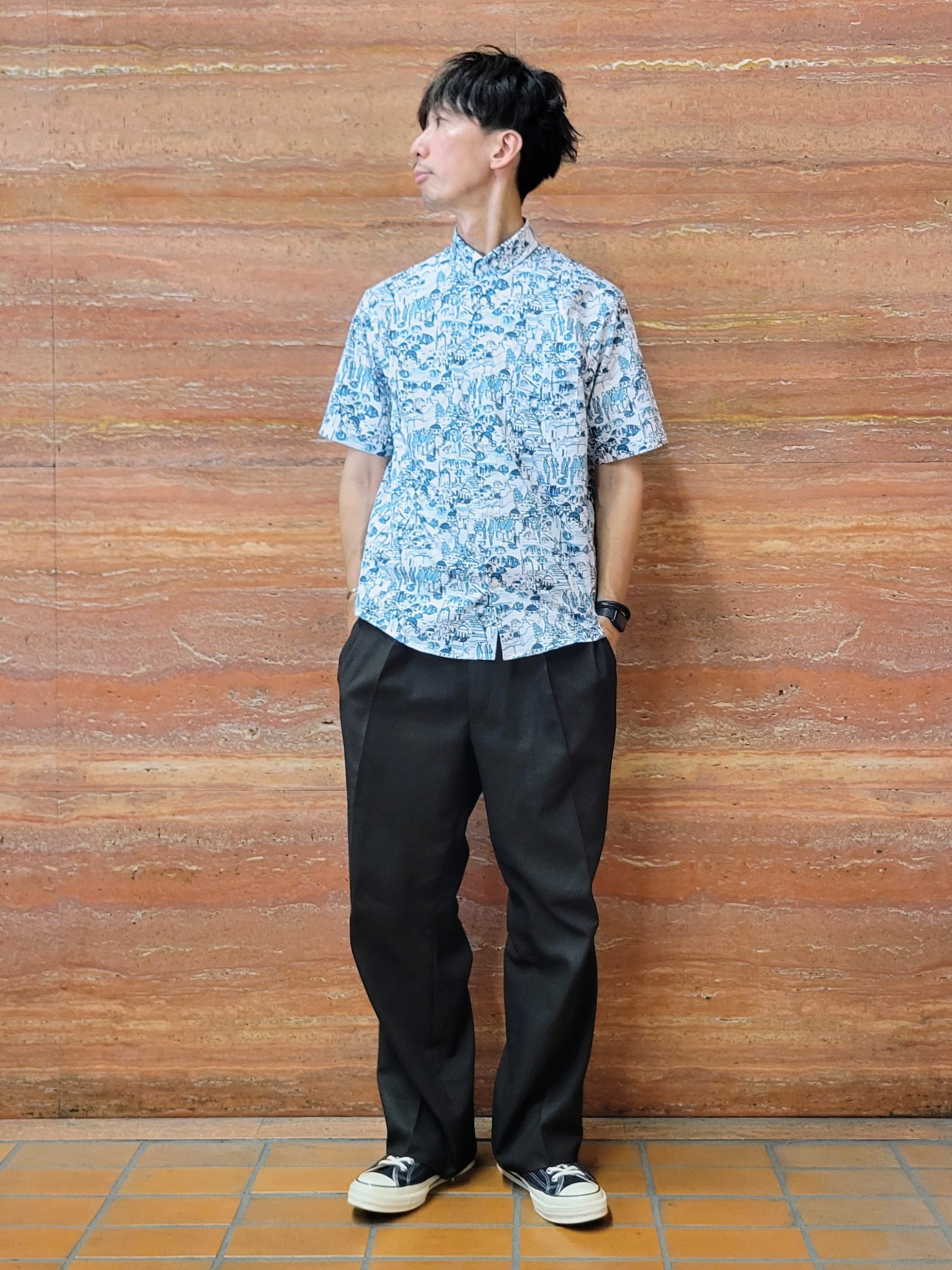 piroyaさんの「TAKEO KIKUCHI｜JFP DotAir（R）リゾートプリント半袖シャツ」を使ったコーディネート