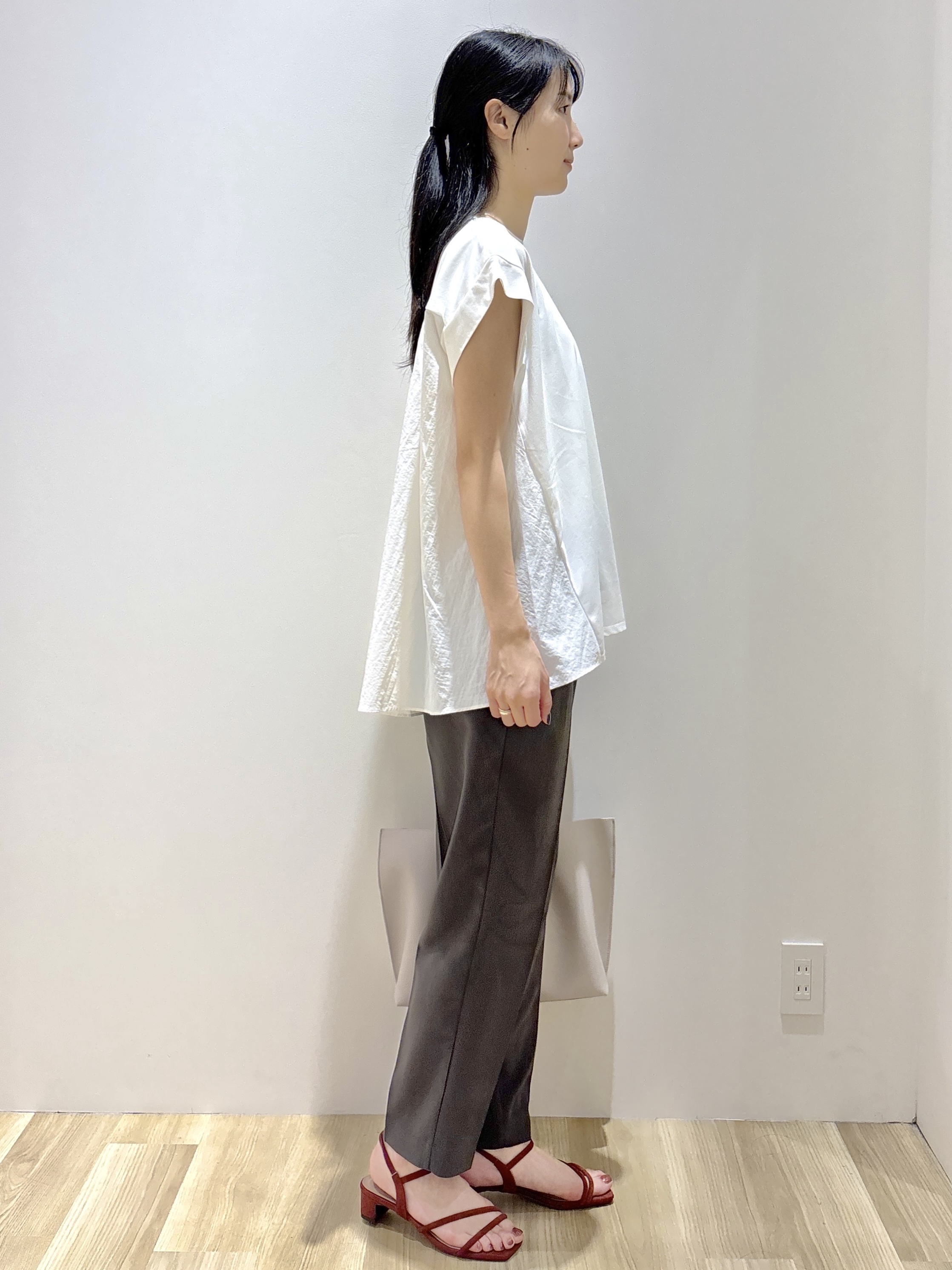 sachikoさんの「OPAQUE.CLIP｜【接触冷感】バックフレアドッキングカットソー《洗濯機OK》」を使ったコーディネート