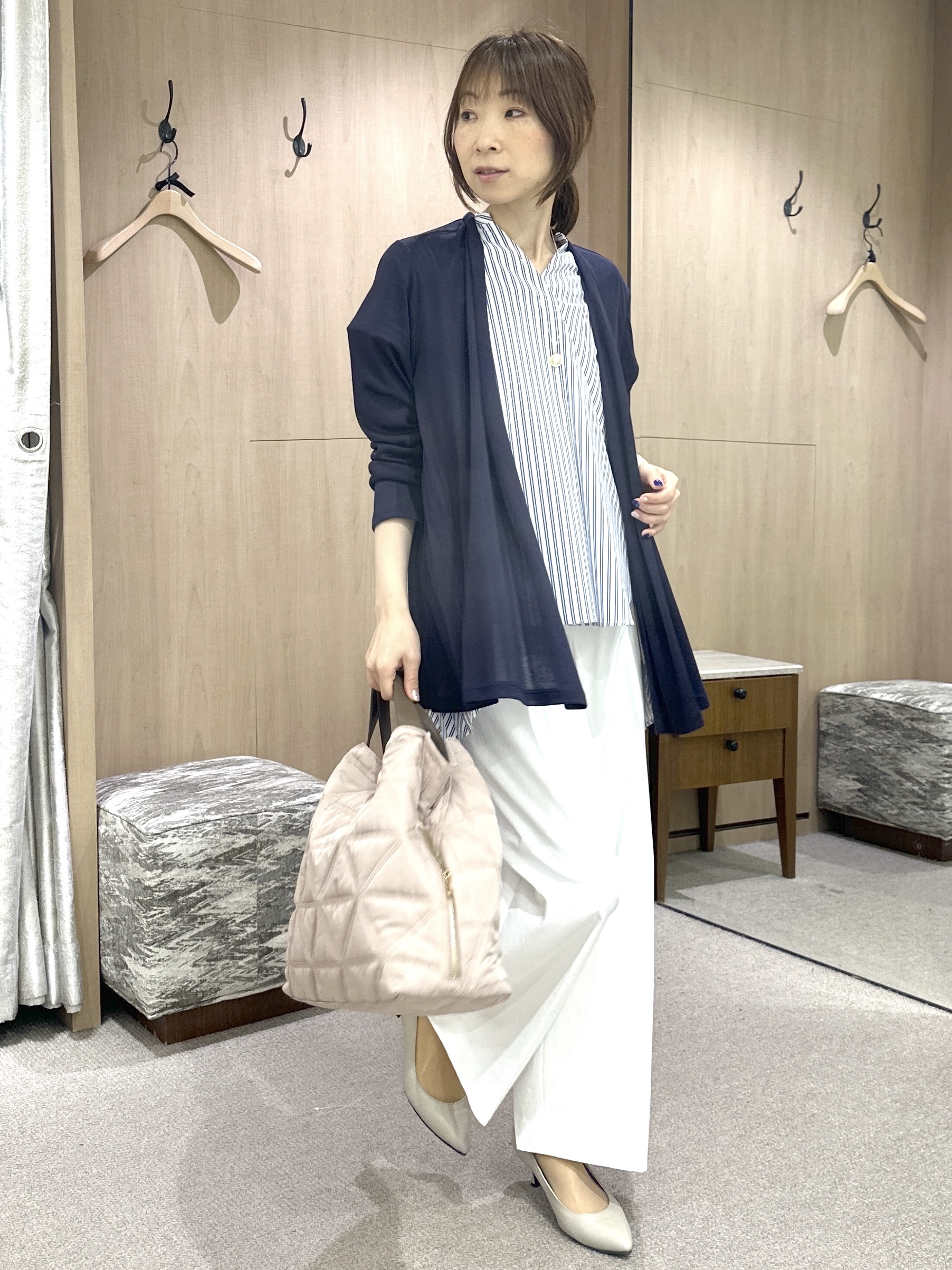 Miwaさんの「UNTITLED｜【多機能付き】バックプリーツデザインブラウス」を使ったコーディネート