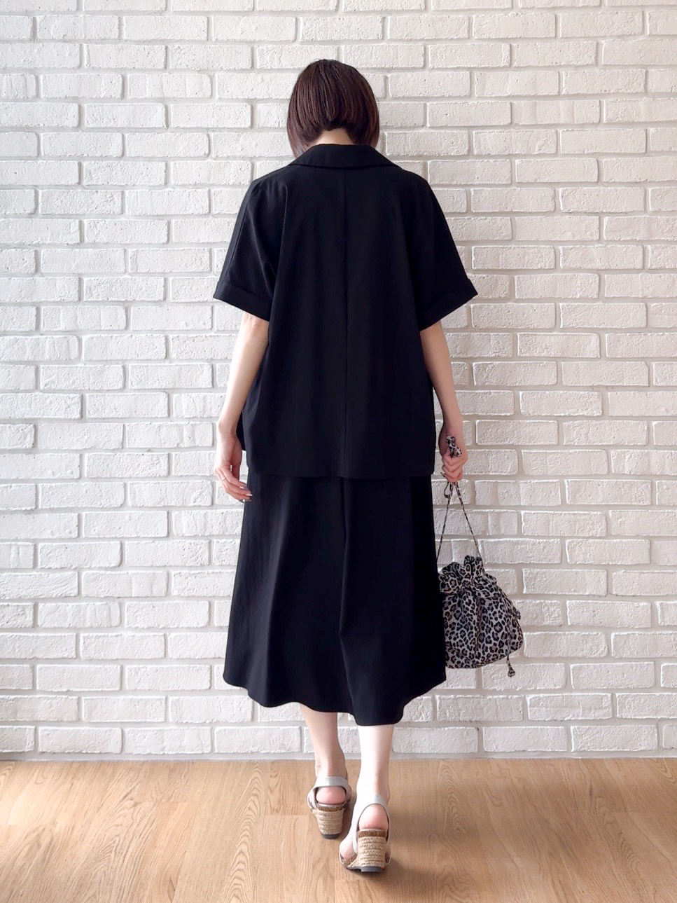 𝐜𝐡𝐢𝐤𝐚さんの「SHOO･LA･RUE｜【高レビュー/洗濯機可/セットアップ可】軽凛(かろりん) ひんやり半袖ジャケット」を使ったコーディネート