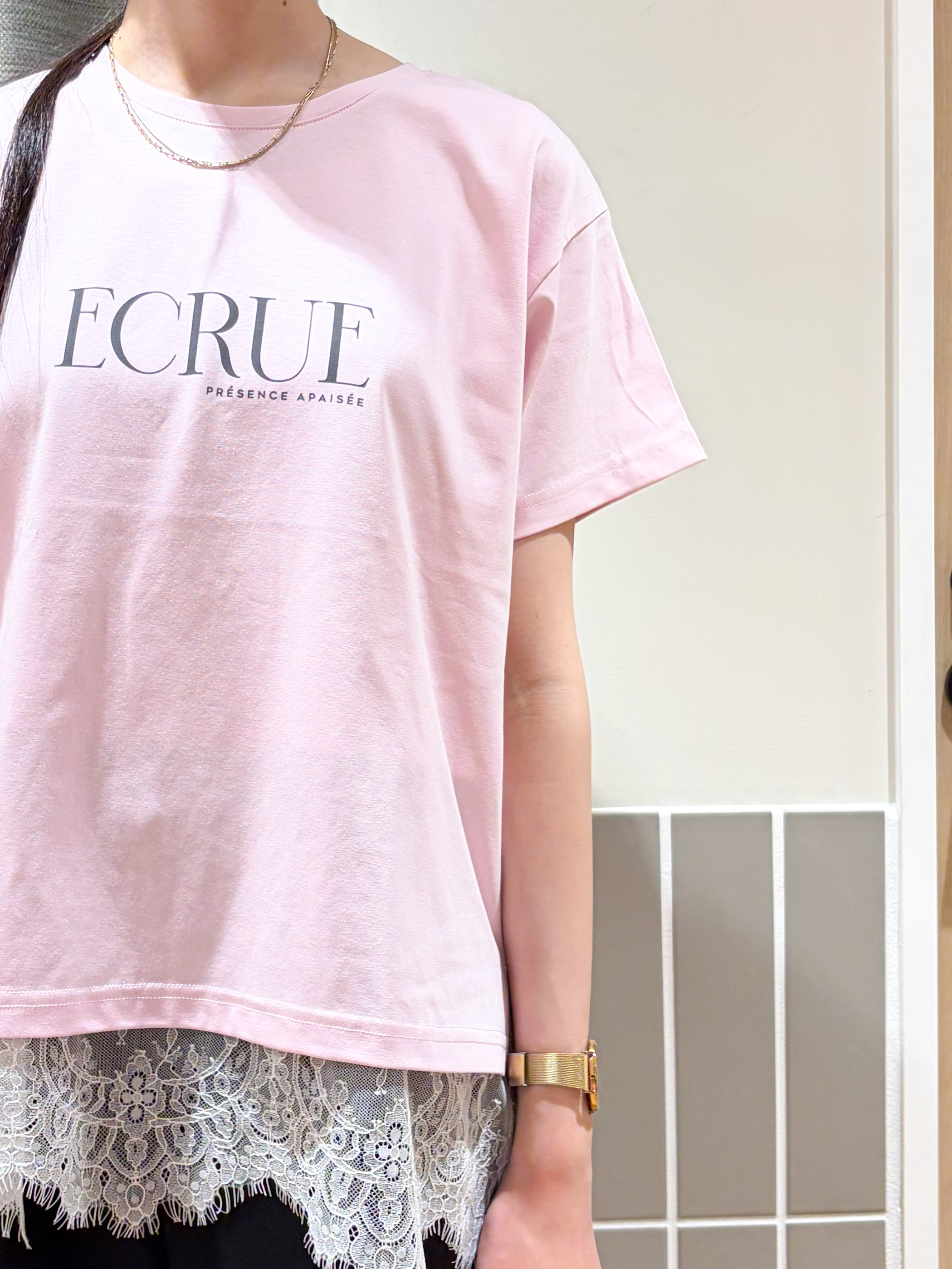 Kotoさんの「grove｜【遮熱／吸水速乾／接触冷感／UVカット】ベーシックロゴTシャツ」を使ったコーディネート