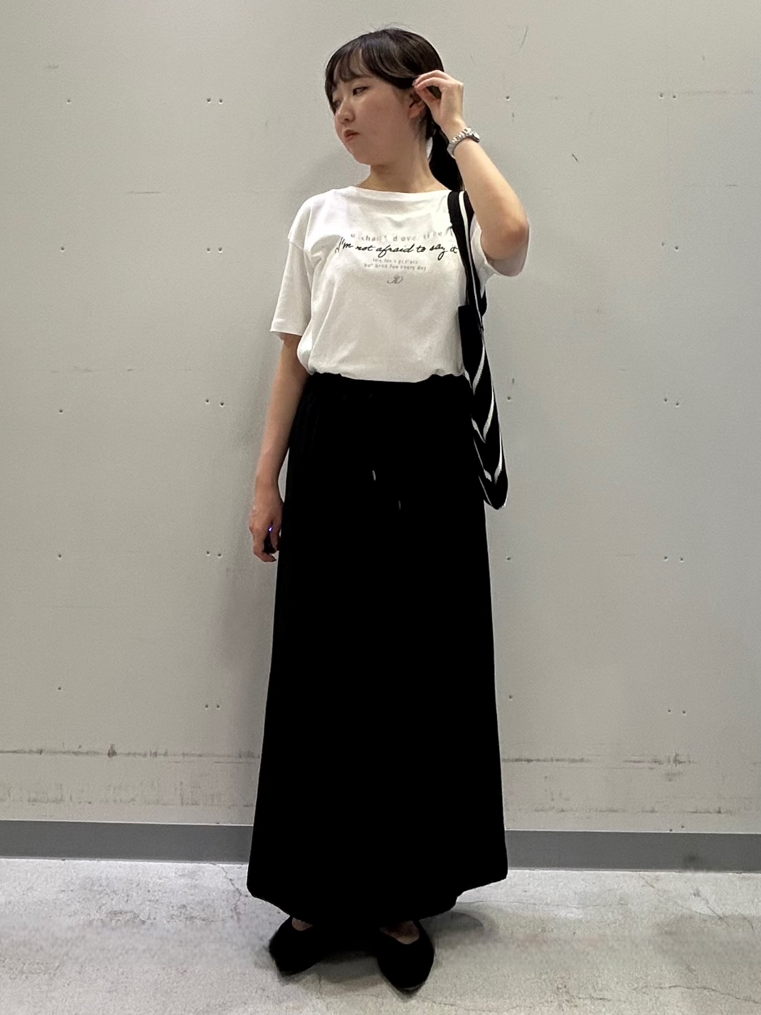 noeさんの「INDIVI｜【UVケア／選べるグラフィック】スムースジャージTシャツ」を使ったコーディネート