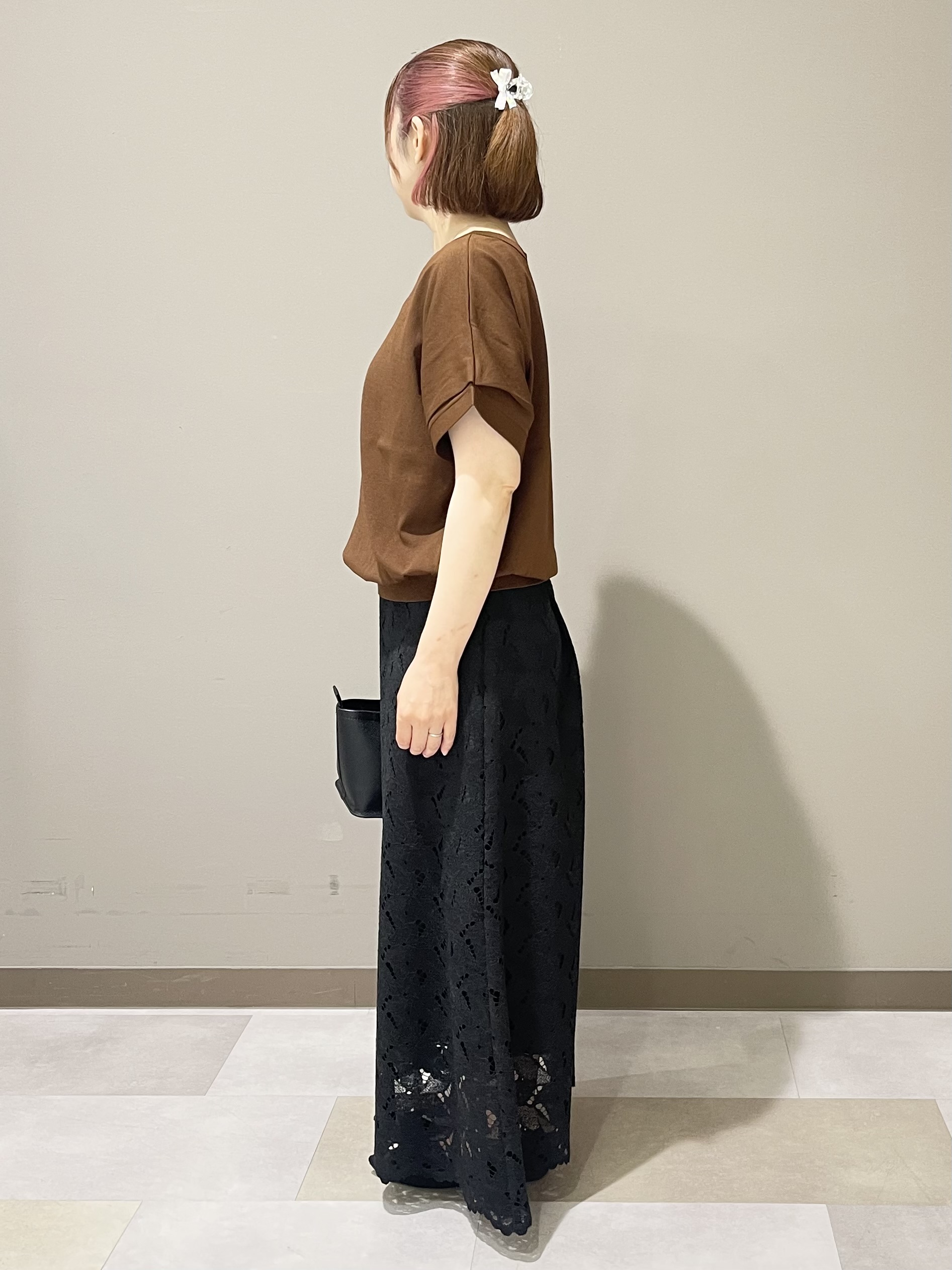 Tomoさんの「UNTITLED｜【前後2WAY】ドライタッチコットンプルオーバー」を使ったコーディネート