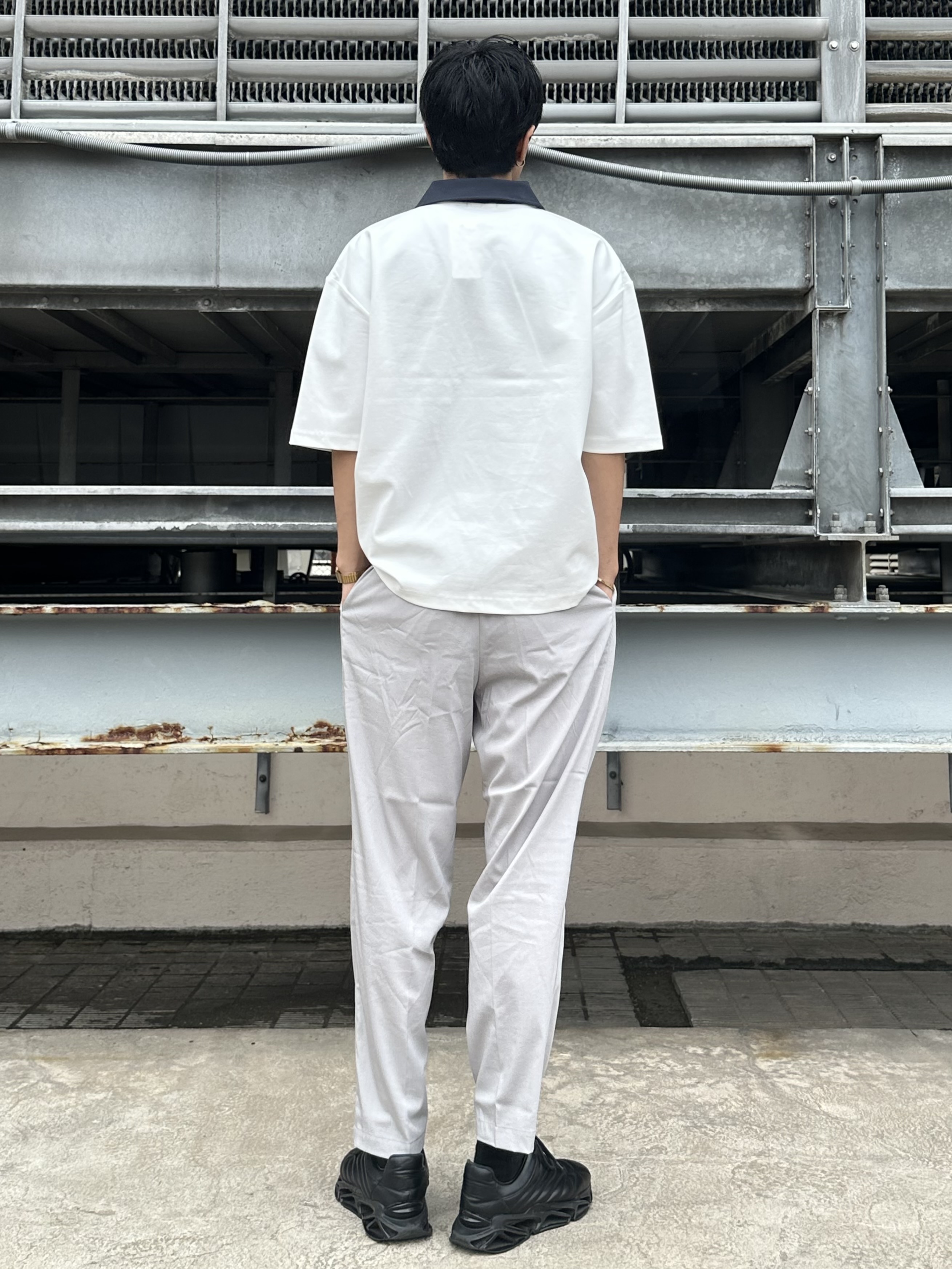 KOHEIさんの「tk.TAKEO KIKUCHI｜【人気商品！】カラースイッチハーフジップポロ／ドロップショルダー／ポロシャツ／ドライタッチ」を使ったコーディネート