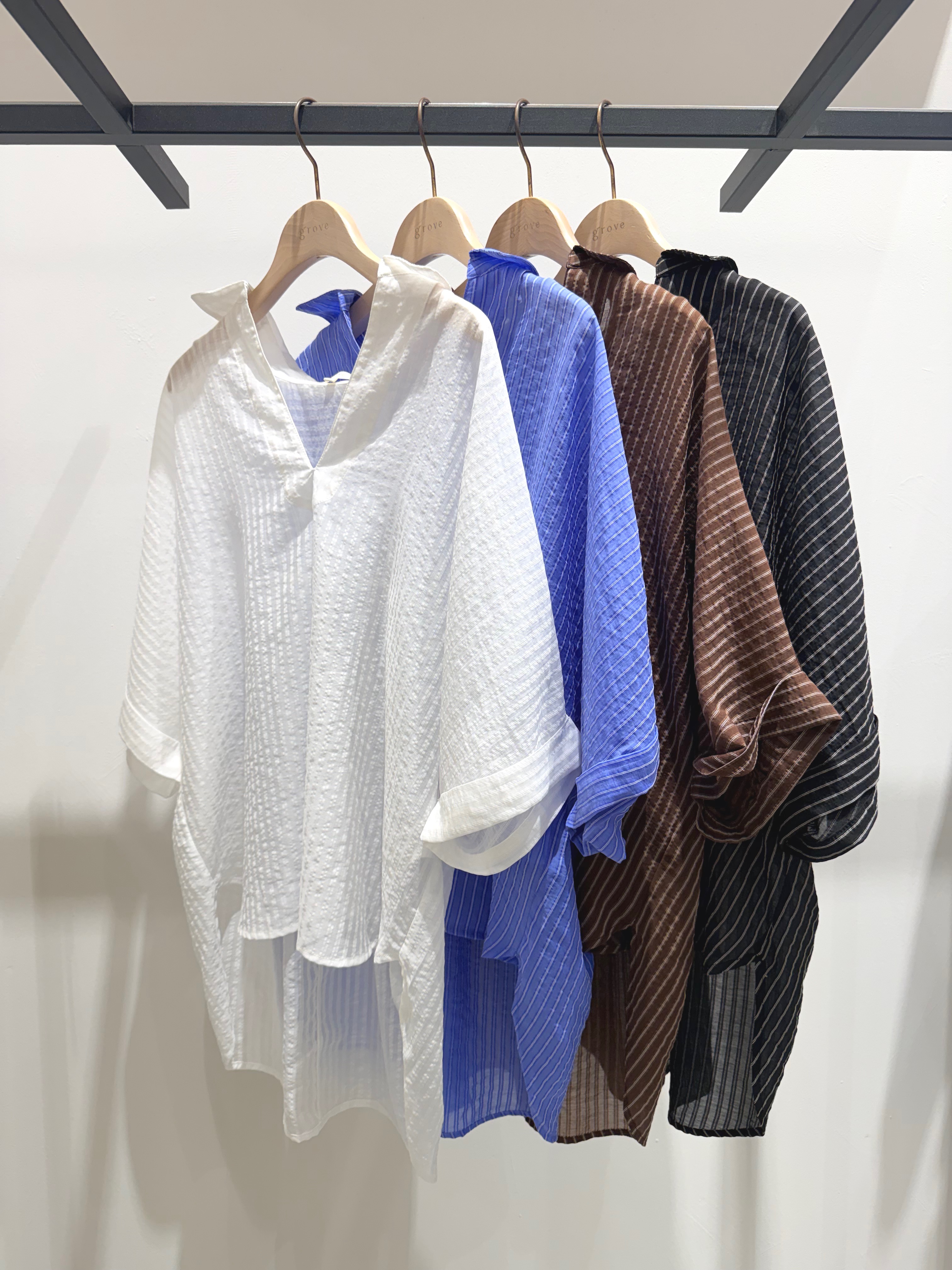 Kさんの「grove｜【洗濯機◎・体型カバー】ON/OFF使える、シアースキッパーシャツ」を使ったコーディネート