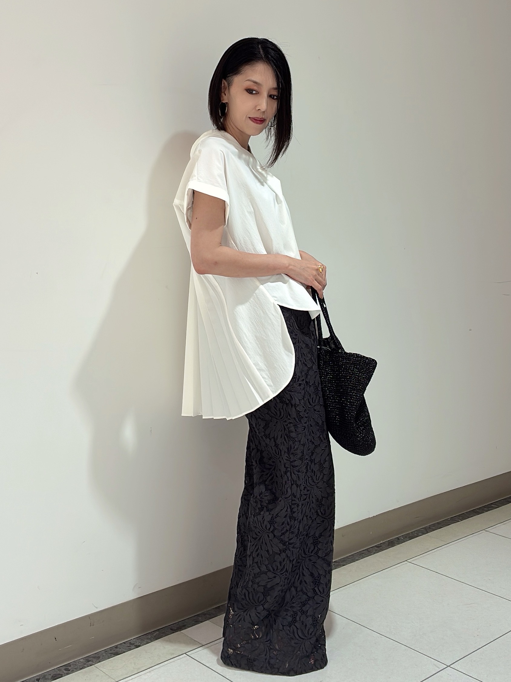 環さんの「UNTITLED｜【多機能付き】バックプリーツデザインブラウス」を使ったコーディネート
