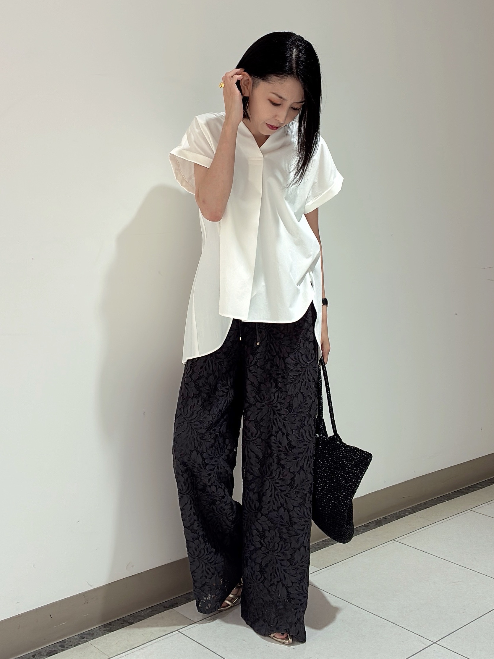 環さんの「UNTITLED｜【多機能付き】バックプリーツデザインブラウス」を使ったコーディネート