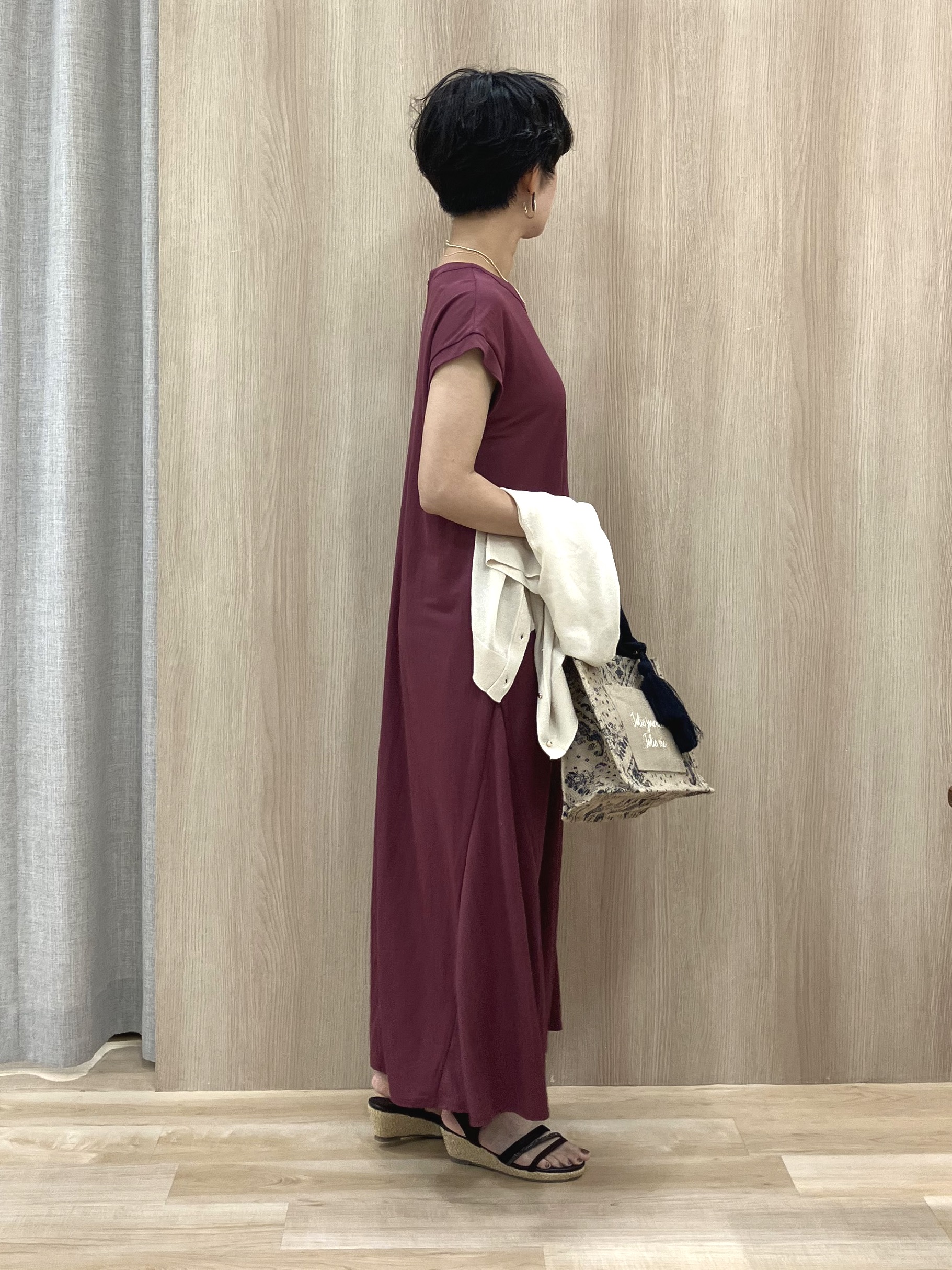 Keiさんの「grove｜【低身長さんも選べる着丈】モクロディフレンチワンピース」を使ったコーディネート