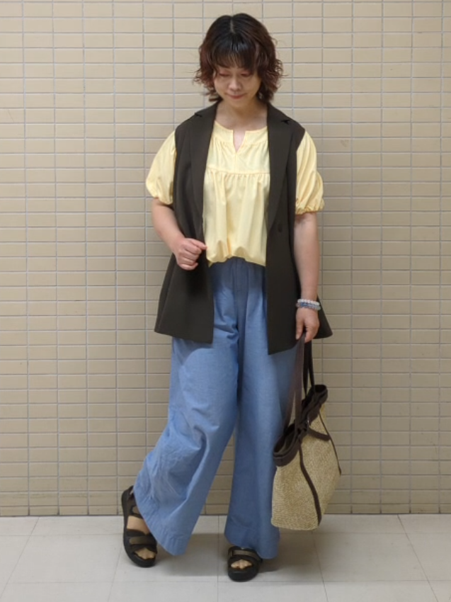 ハム太郎さんの「Reflect｜【セットアップ可】テーラードカラーミディアム丈ジレ」を使ったコーディネート