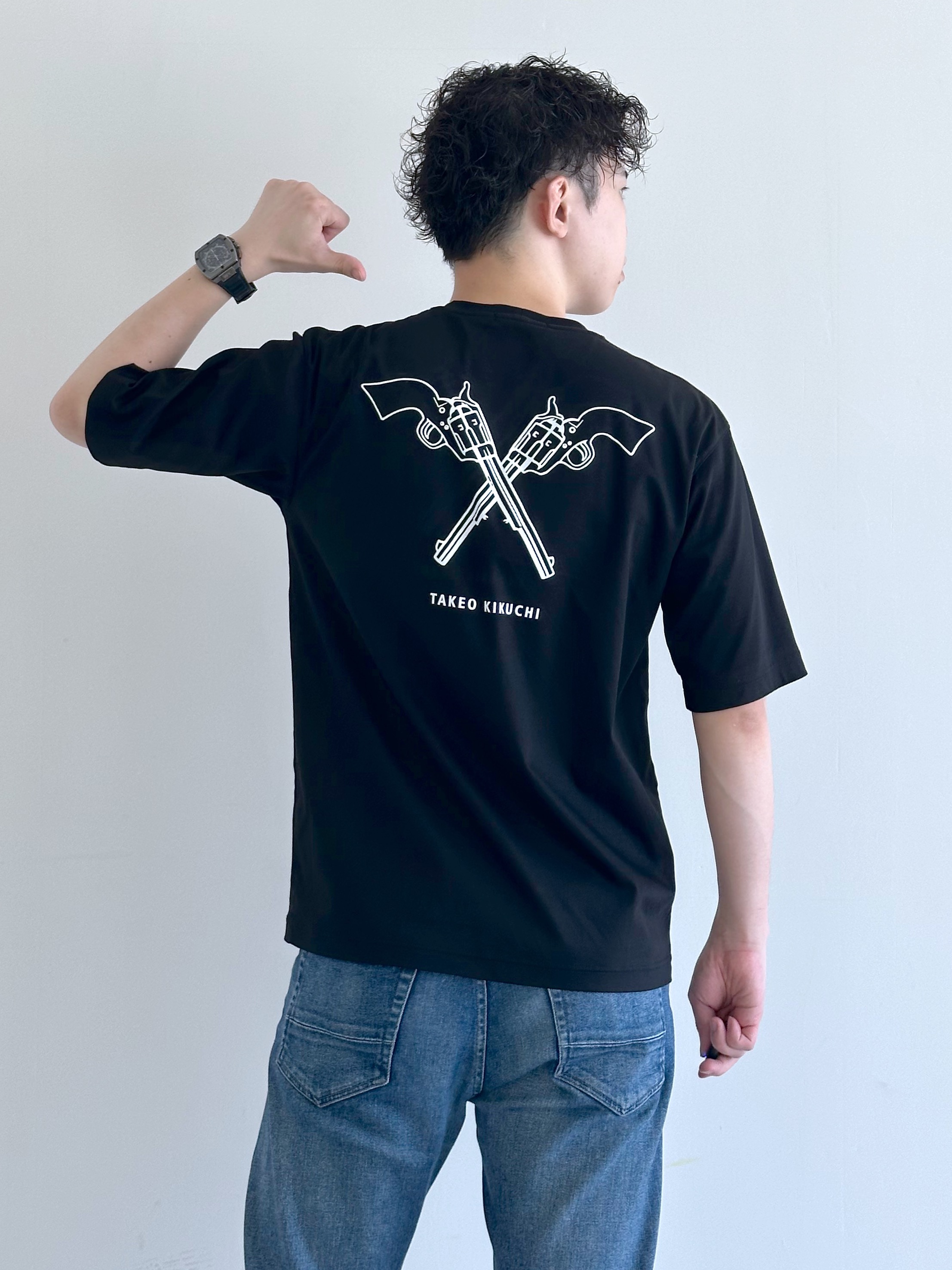 イッシーさんの「TAKEO KIKUCHI｜【通気性】トリコットサッカー 7分袖シャツ」を使ったコーディネート