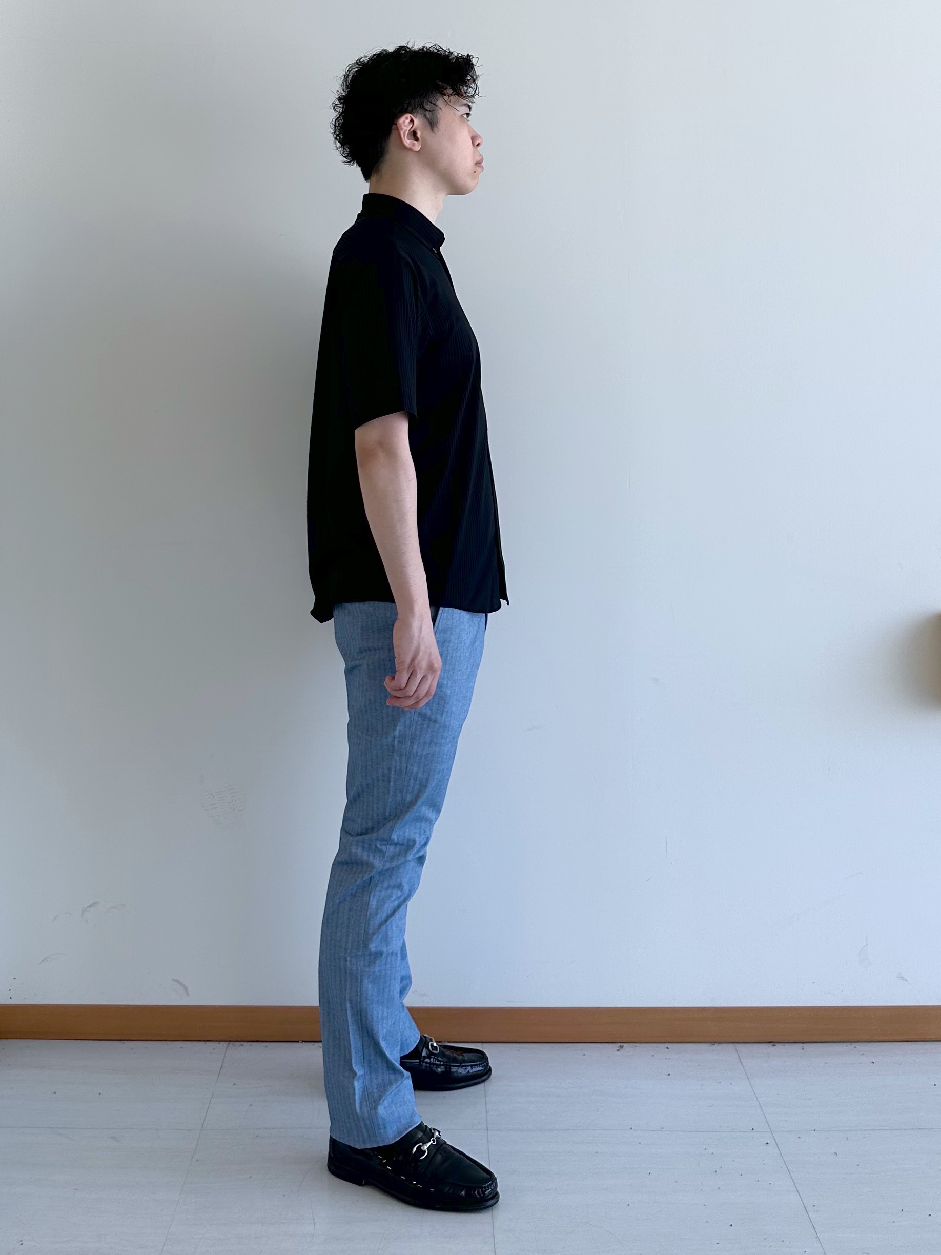 イッシーさんの「TAKEO KIKUCHI｜【接触冷感】ジャージストライプ シャツ」を使ったコーディネート