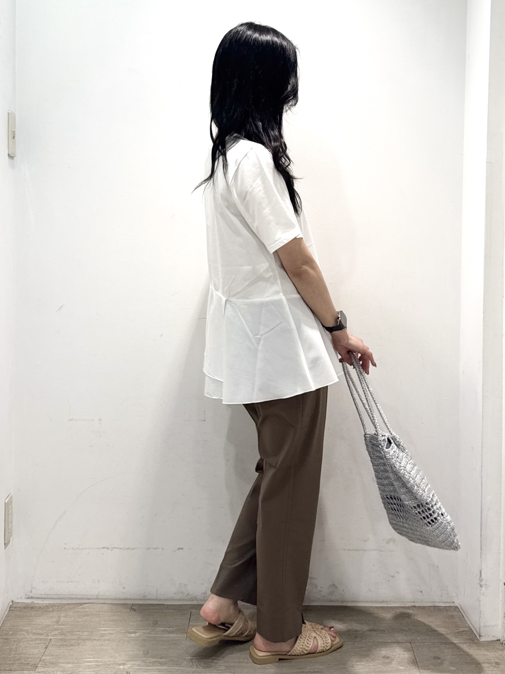 yuicciさんの「OPAQUE.CLIP｜ペプラムドッキングカットソー【洗濯機OK】」を使ったコーディネート