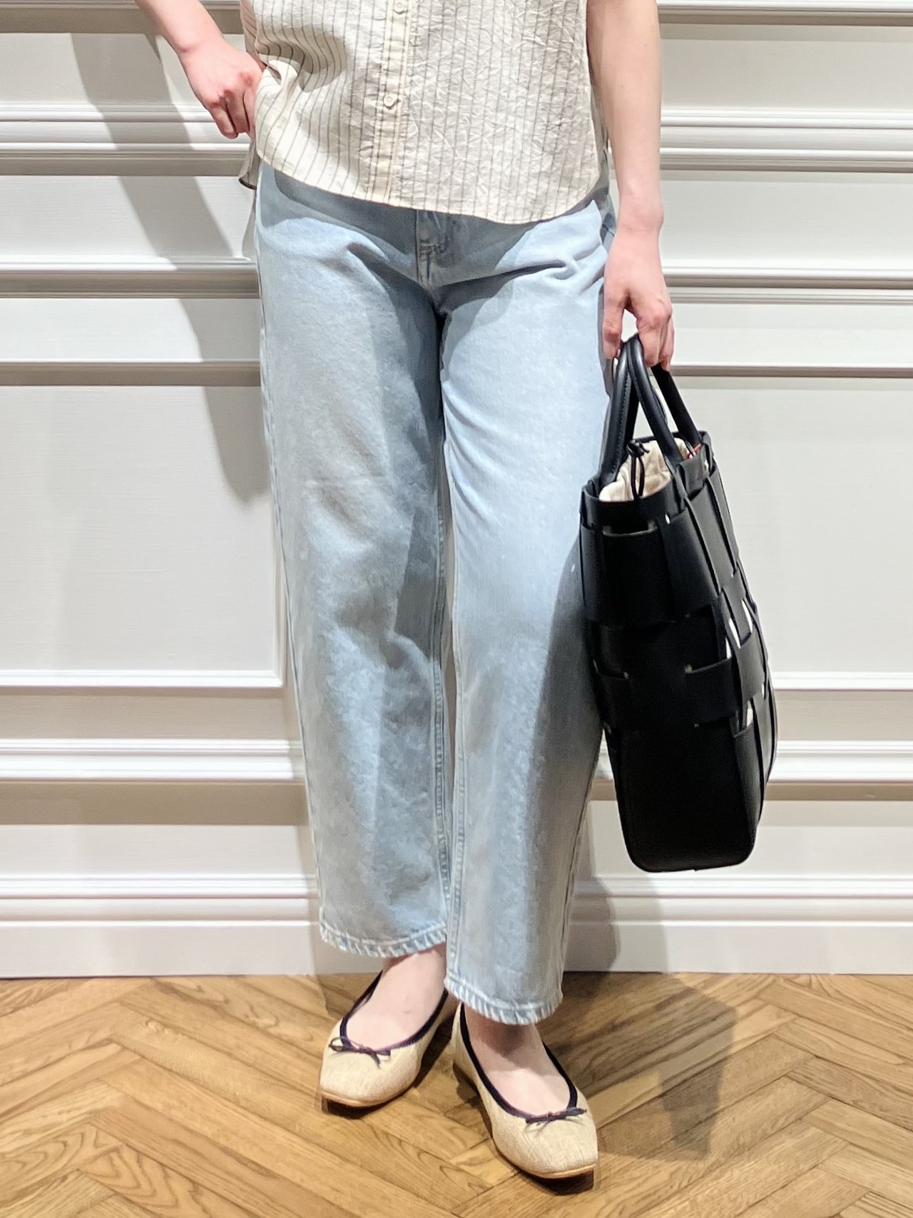 TSUKUIさんの「DRESSTERIOR｜ストライプフレンチスリーブフリルブラウス」を使ったコーディネート