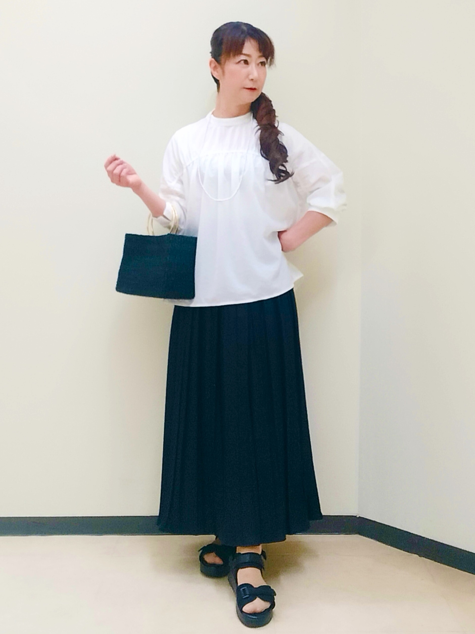 花さんの「Reflect｜【手洗い可】プチハイネック ギャザーブラウス」を使ったコーディネート