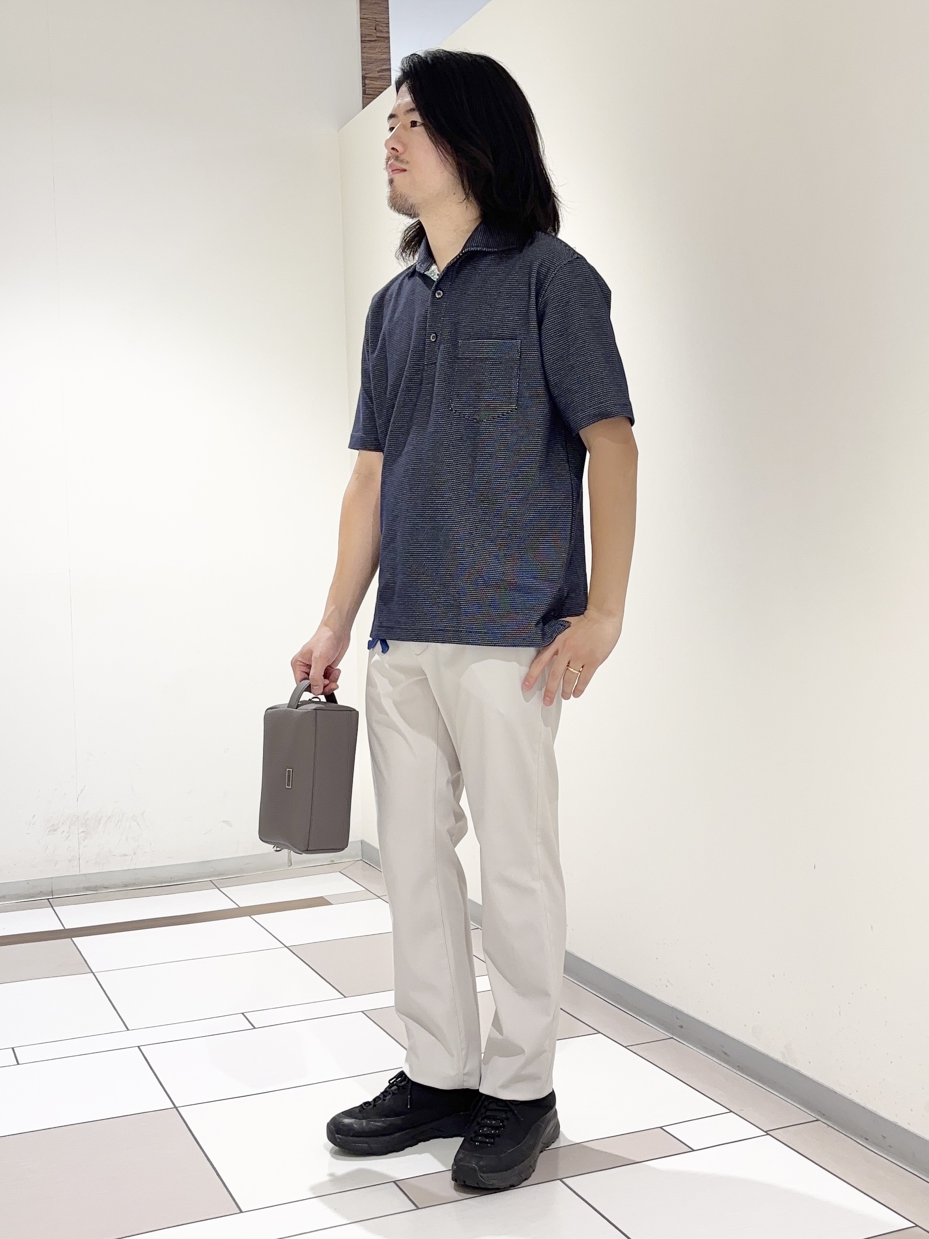 及川さんの「TAKEO KIKUCHI｜【抗菌防臭】ステイフレッシュ ポロシャツ」を使ったコーディネート