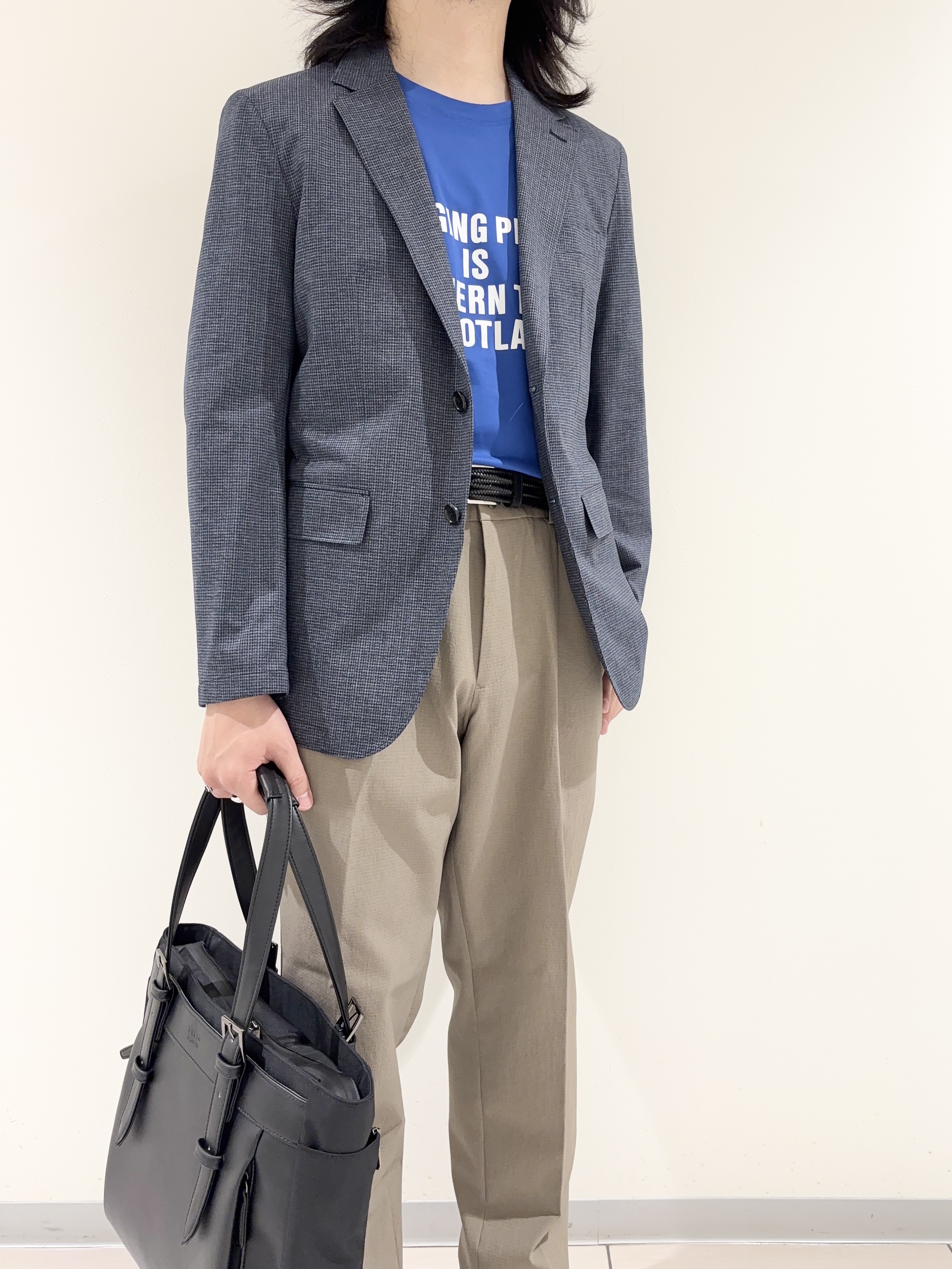 及川さんの「TAKEO KIKUCHI｜【通気性】ジャージ千鳥柄 ジャケット」を使ったコーディネート