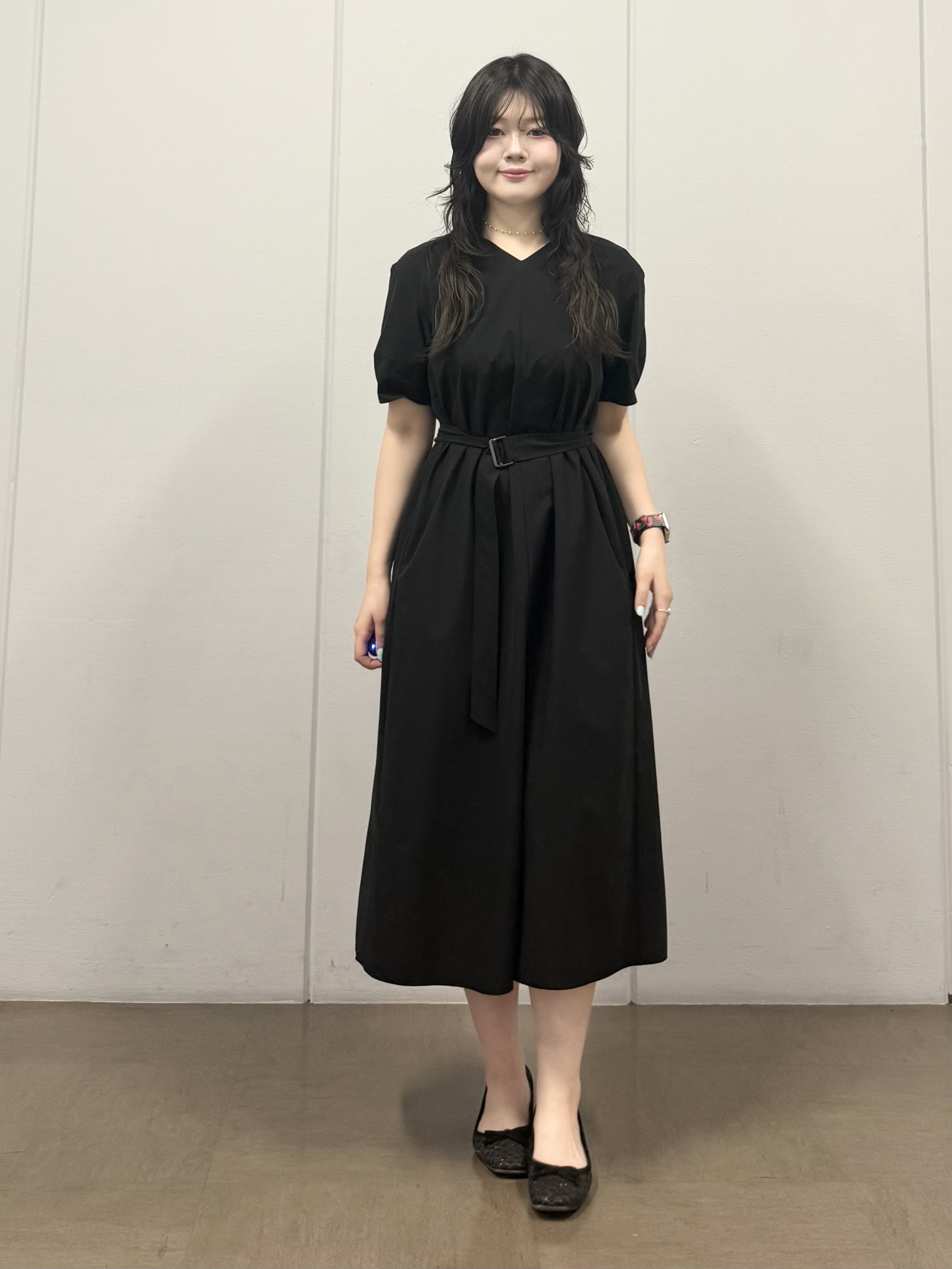 mizukiさんの「INDIVI｜【撥水／UVケア／SETUP可能】軽量ベルト付きAラインワンピース」を使ったコーディネート
