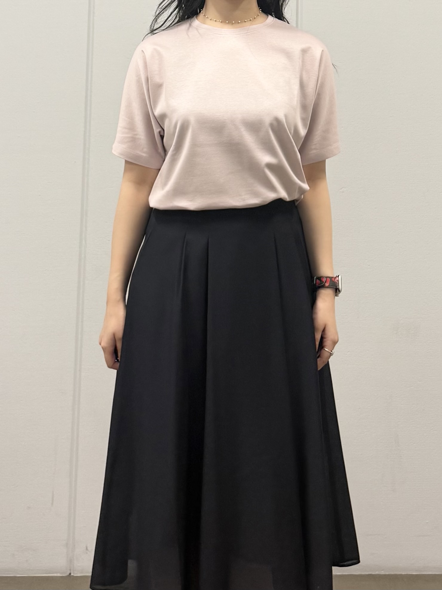 mizukiさんの「INDIVI｜【接触冷感/洗える】シアーシャンブレーピンタックブラウス」を使ったコーディネート