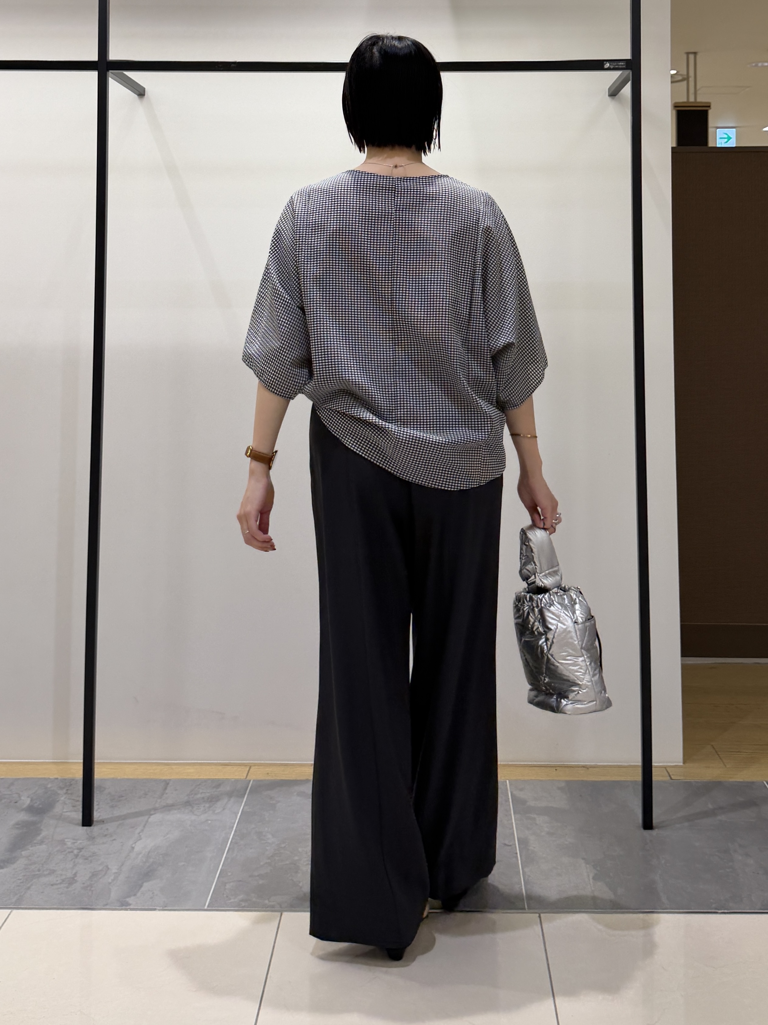 shihoさんの「INDIVI｜【体型カバー】サッカーチェックドルマントップス」を使ったコーディネート