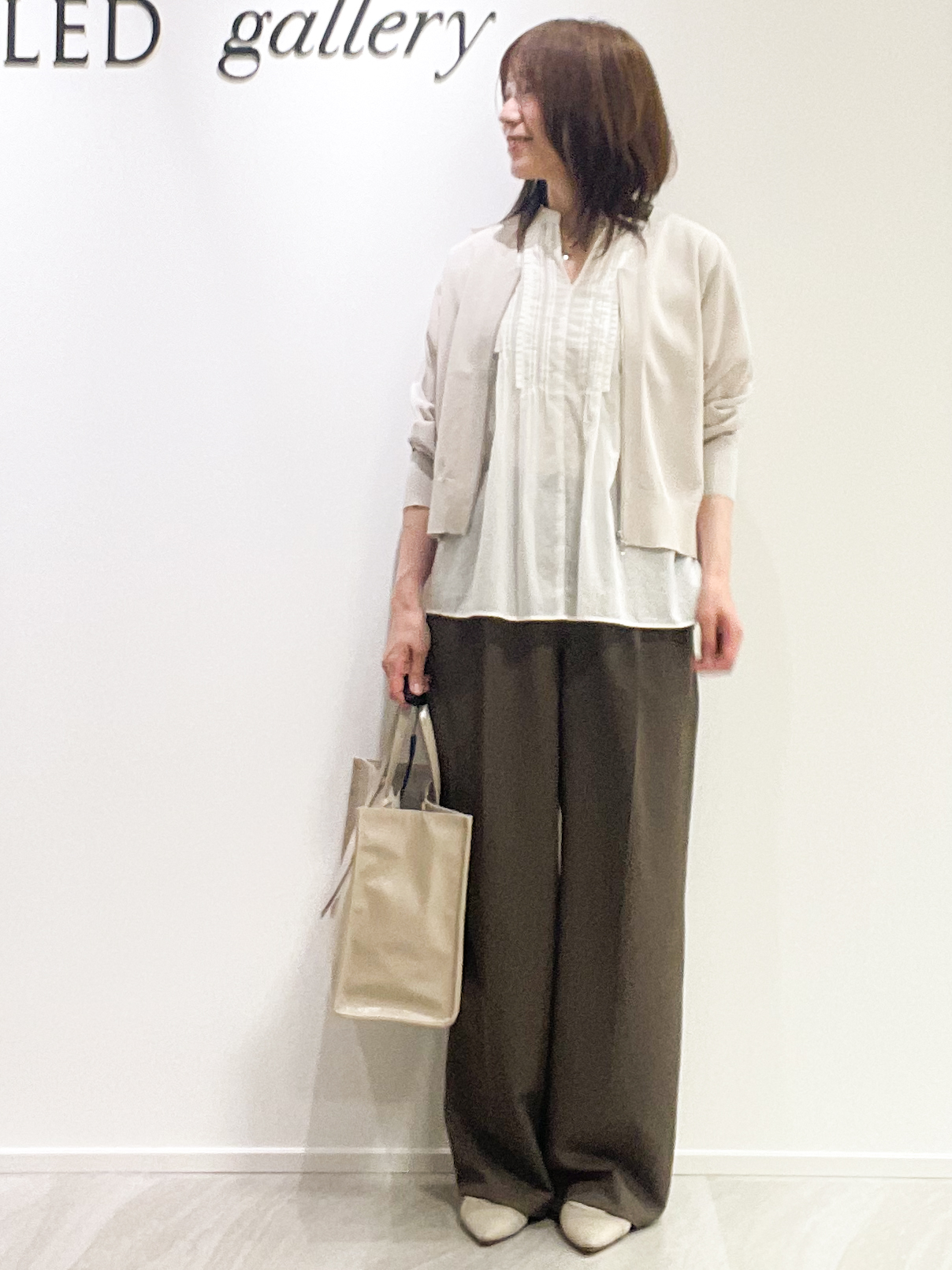 めいさんの「UNTITLED｜【アンサンブル可/日除け・冷房対策】シアーレーヨンZIPカーディガン」を使ったコーディネート