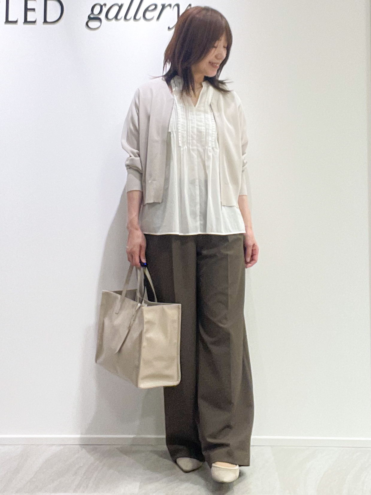 めいさんの「UNTITLED｜【アンサンブル可/日除け・冷房対策】シアーレーヨンZIPカーディガン」を使ったコーディネート